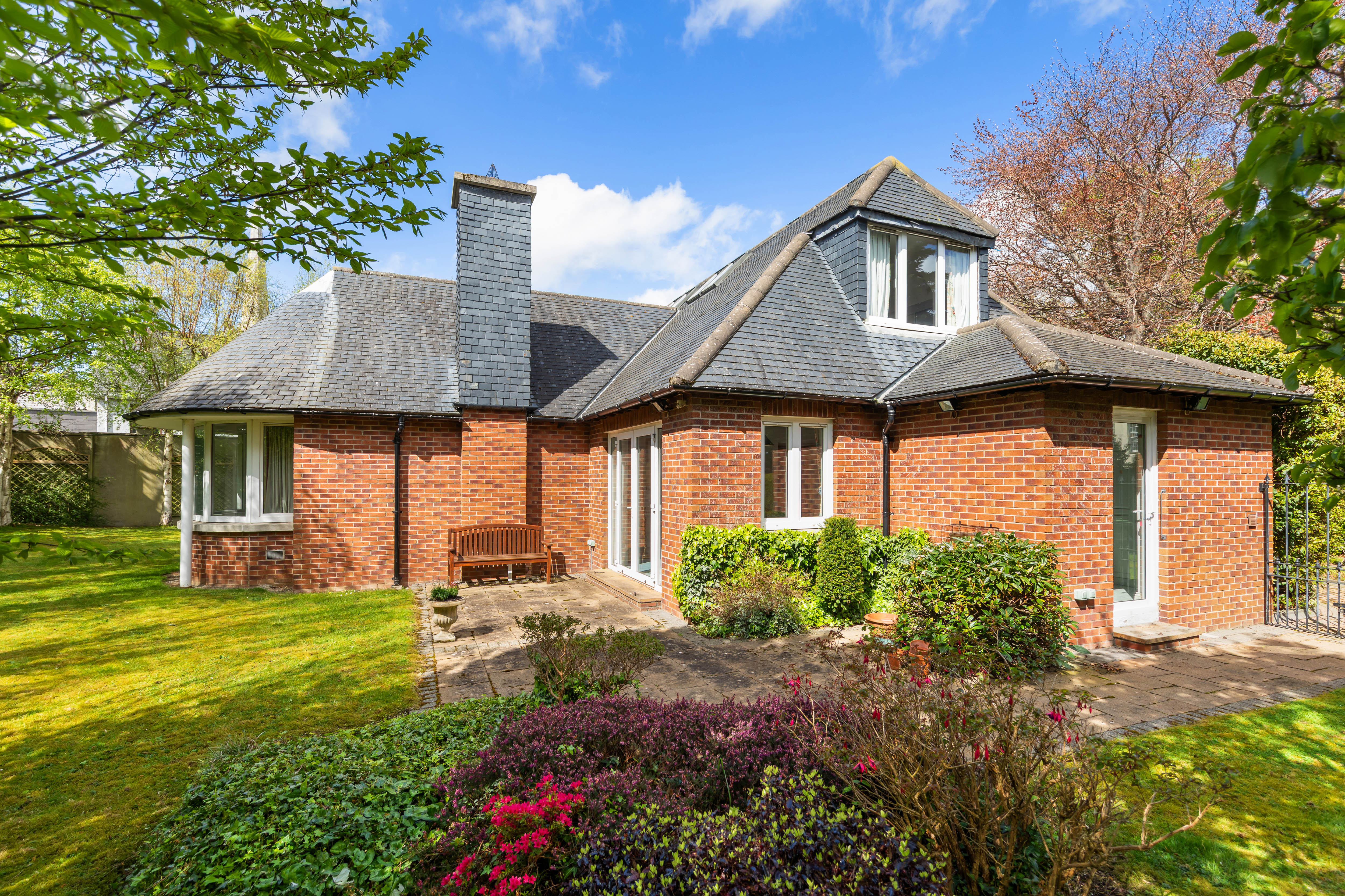 Dawson Lodge Cross Avenue