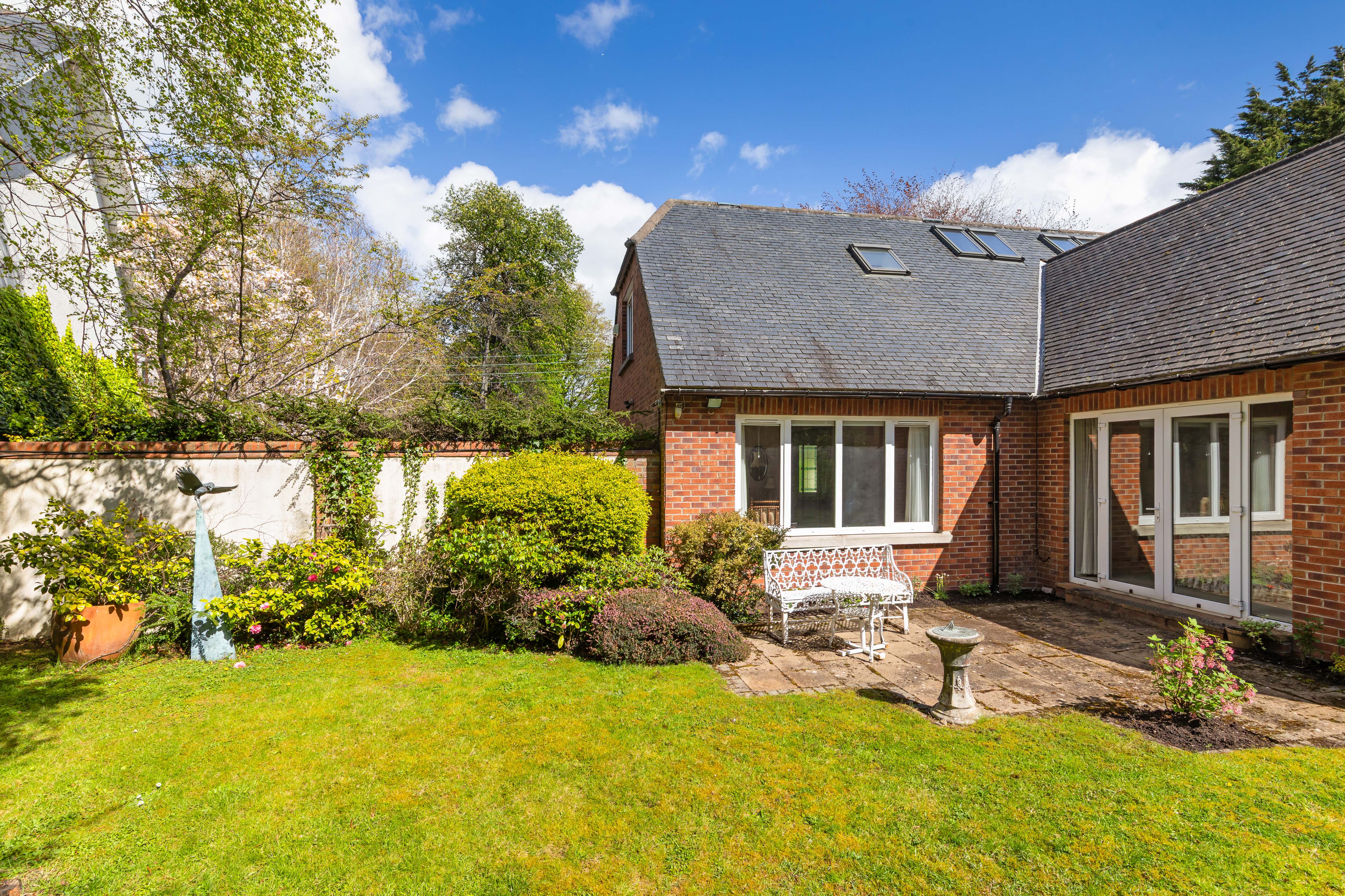 Dawson Lodge Cross Avenue