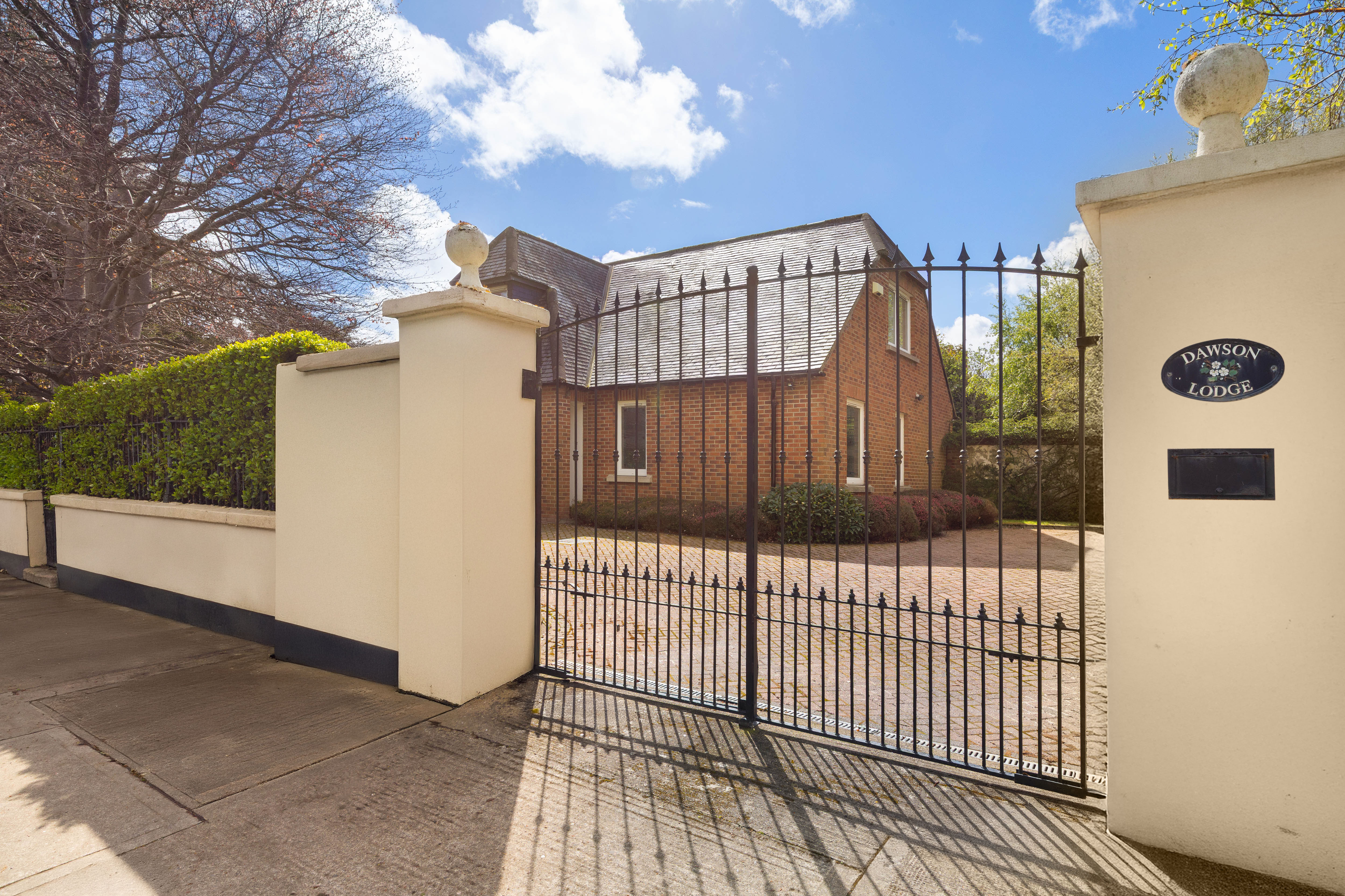 Dawson Lodge Cross Avenue