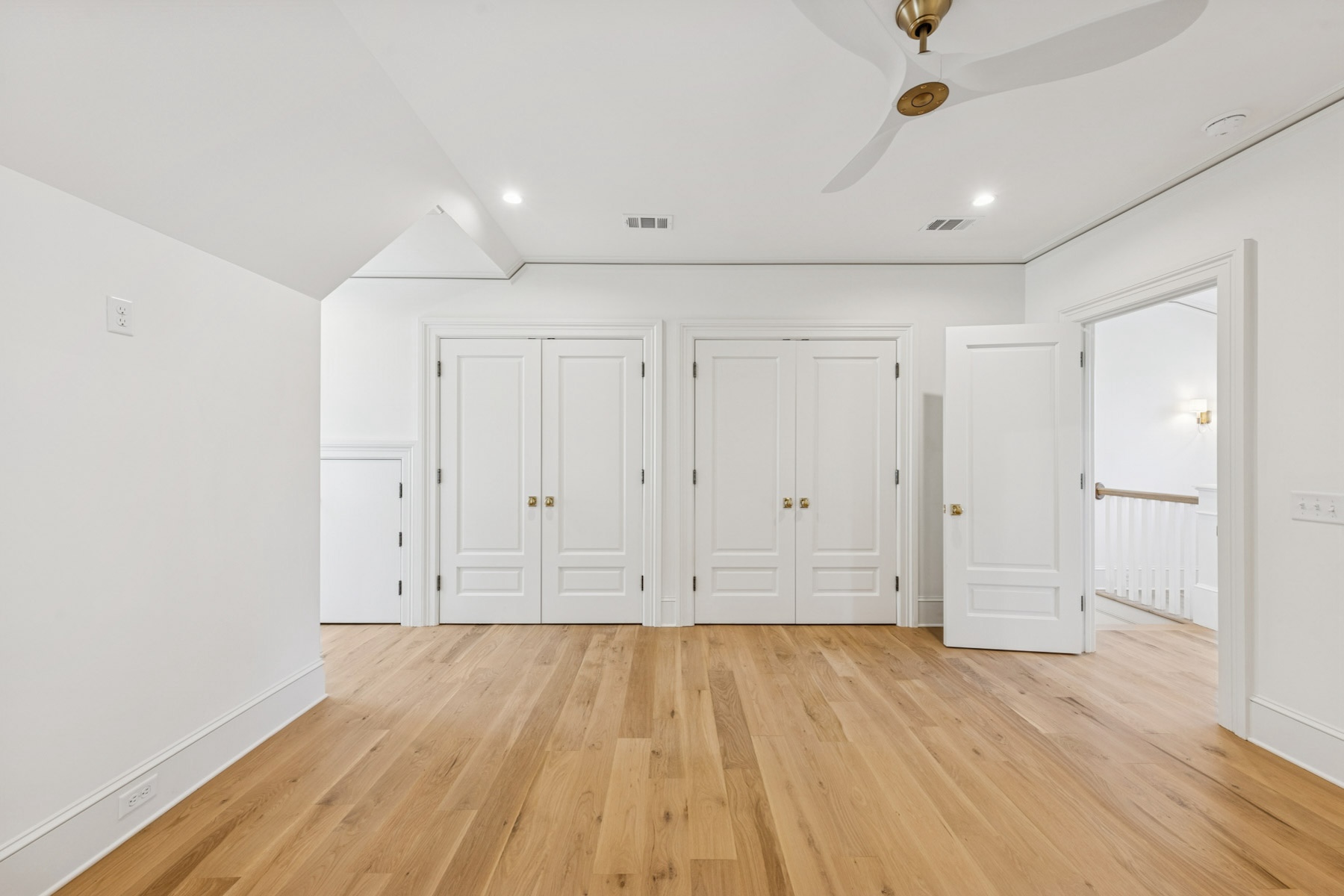 13 Magnolia Ln