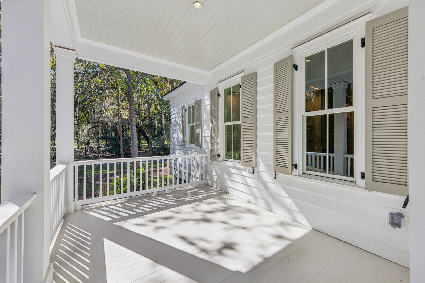 13 Magnolia Ln