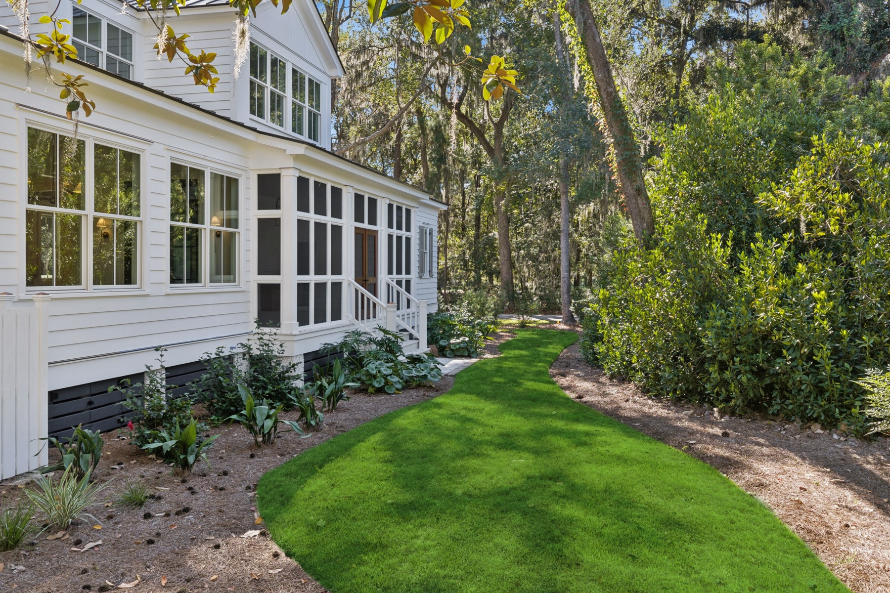 13 Magnolia Ln