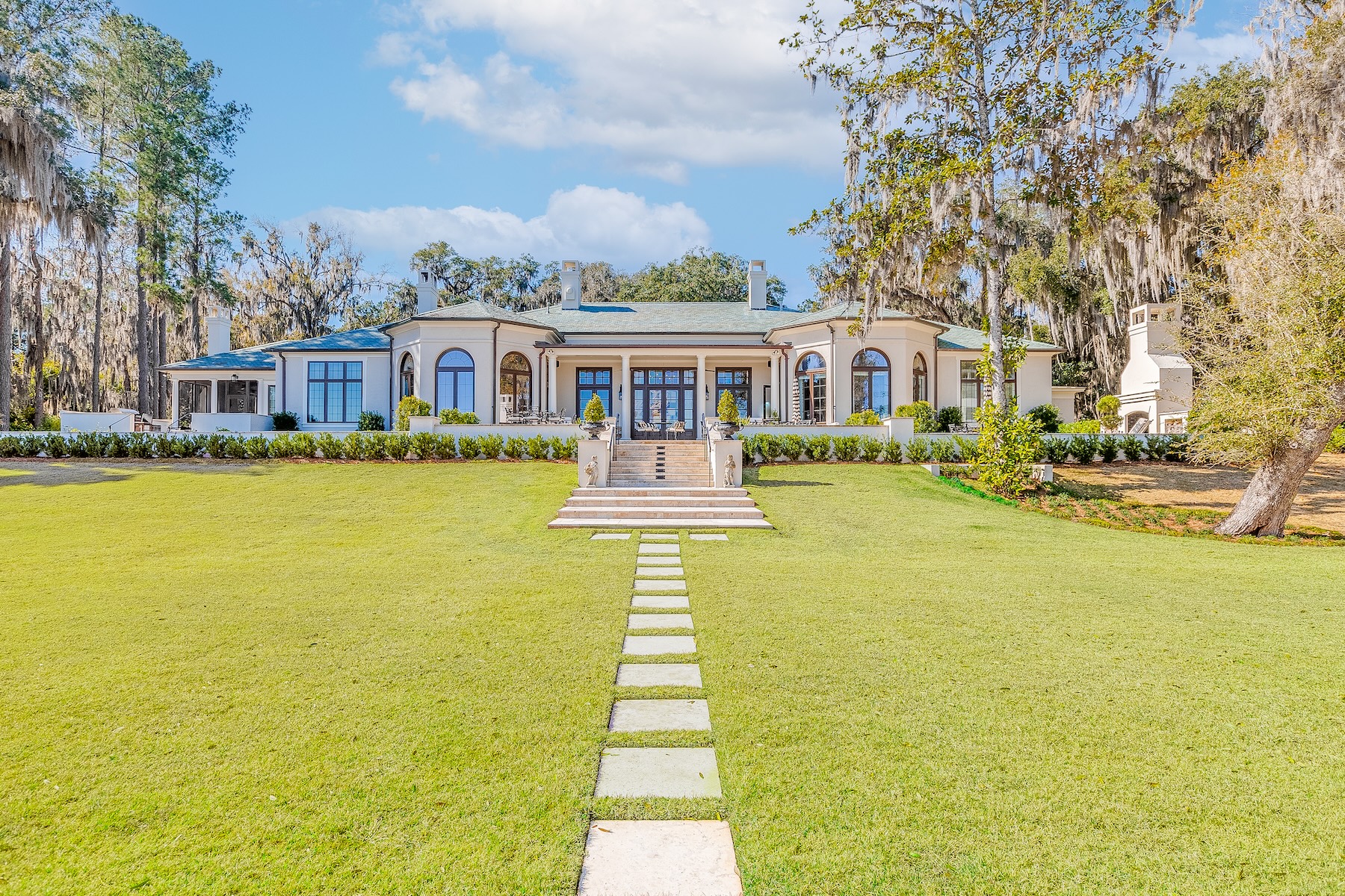 1572 Dublin Drive