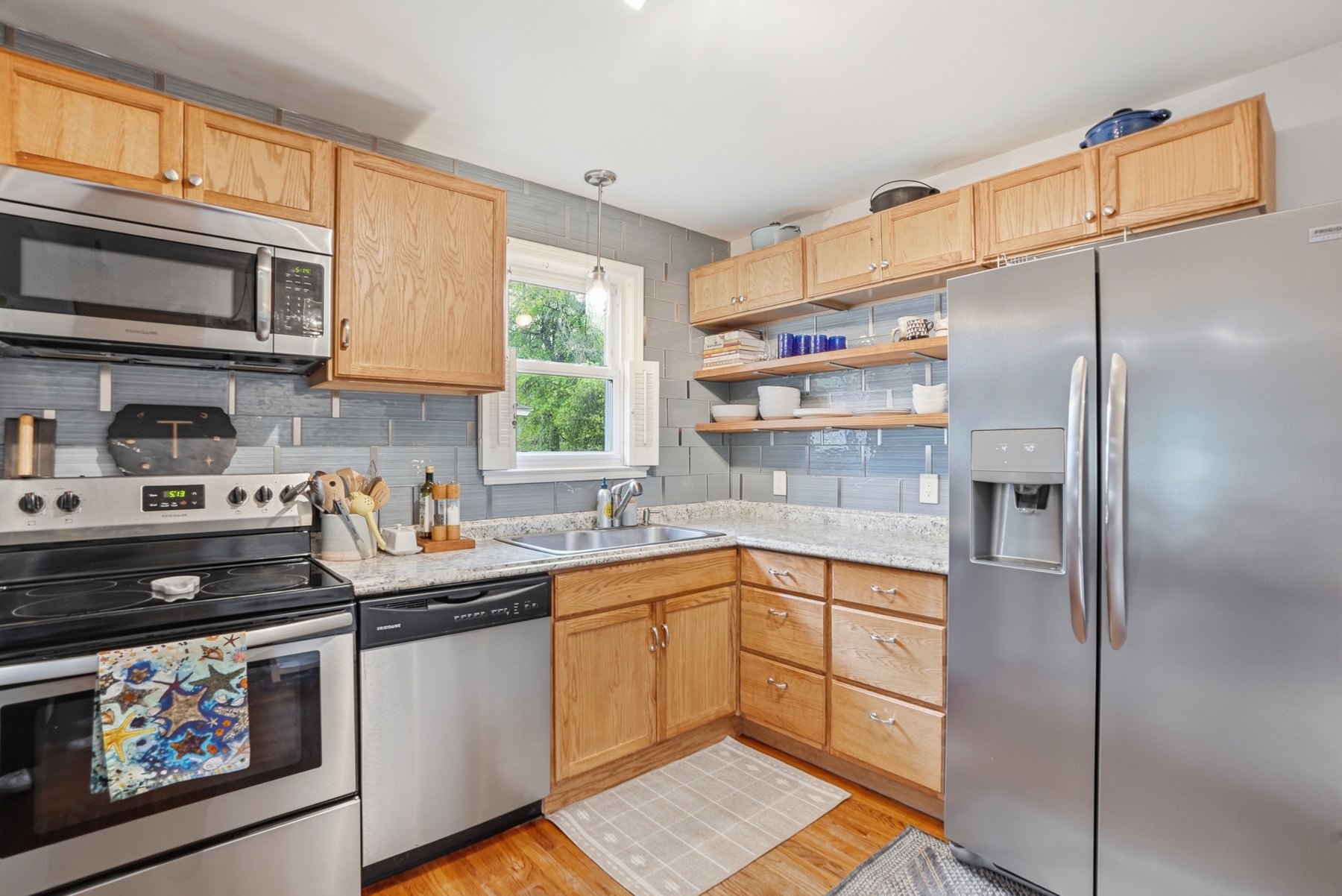 2206 East 60th Street