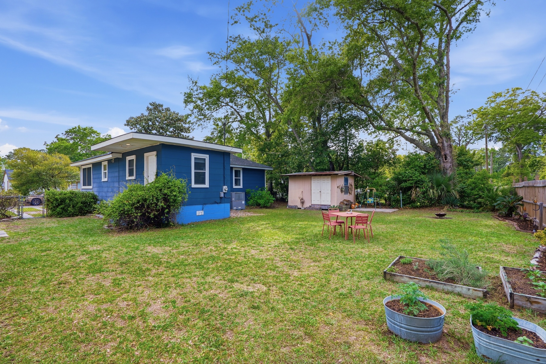 2206 East 60th Street