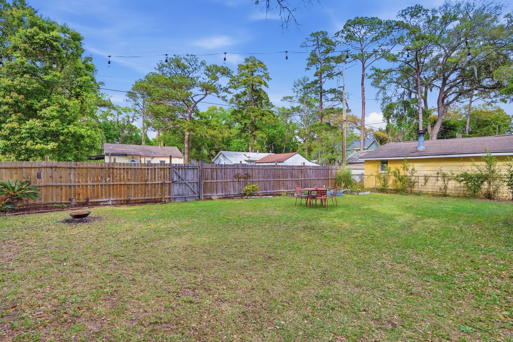 2206 East 60th Street