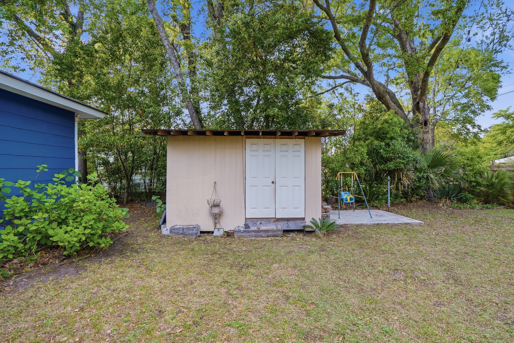 2206 East 60th Street