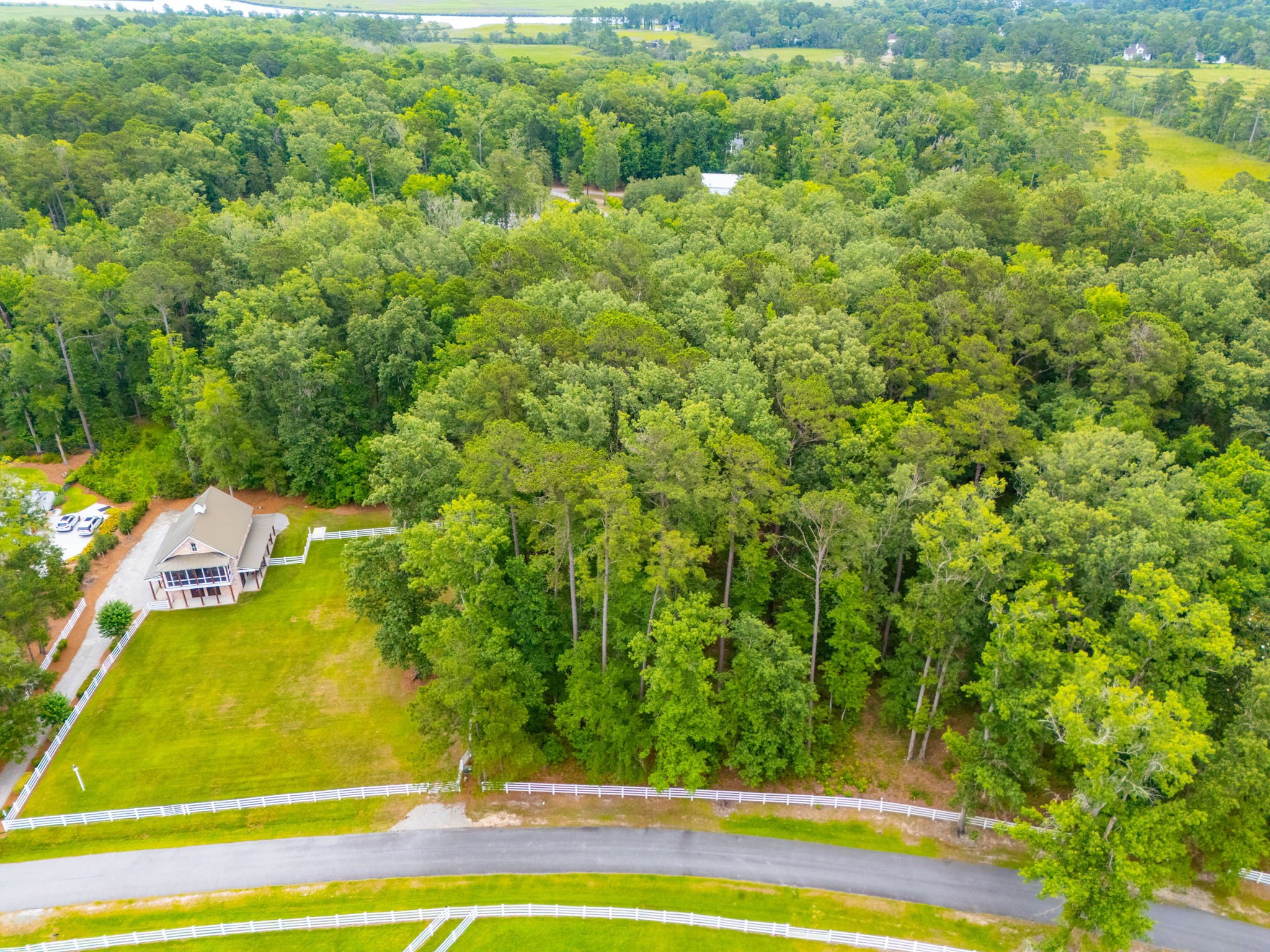 125 Travelers Way