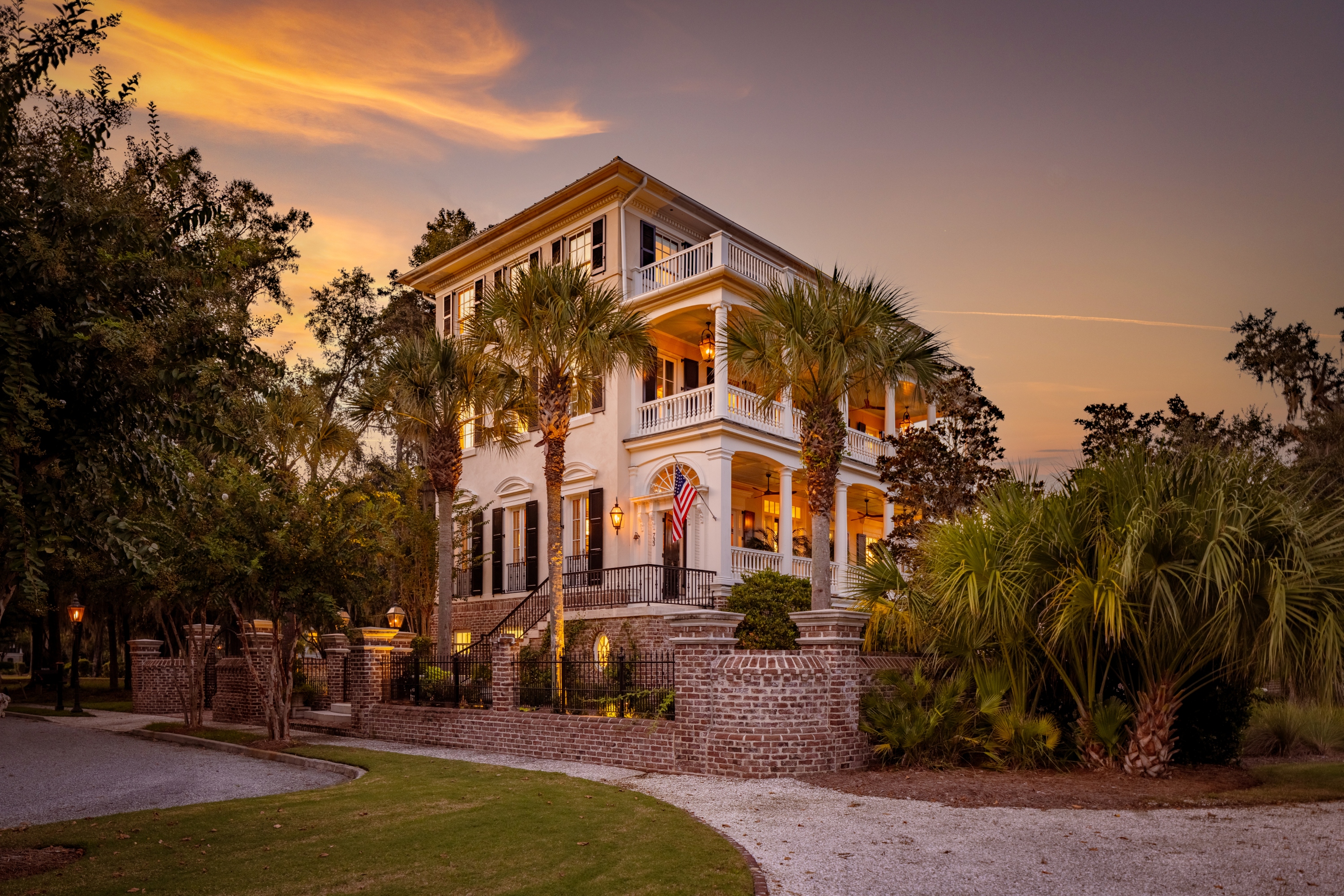 733 McAllister