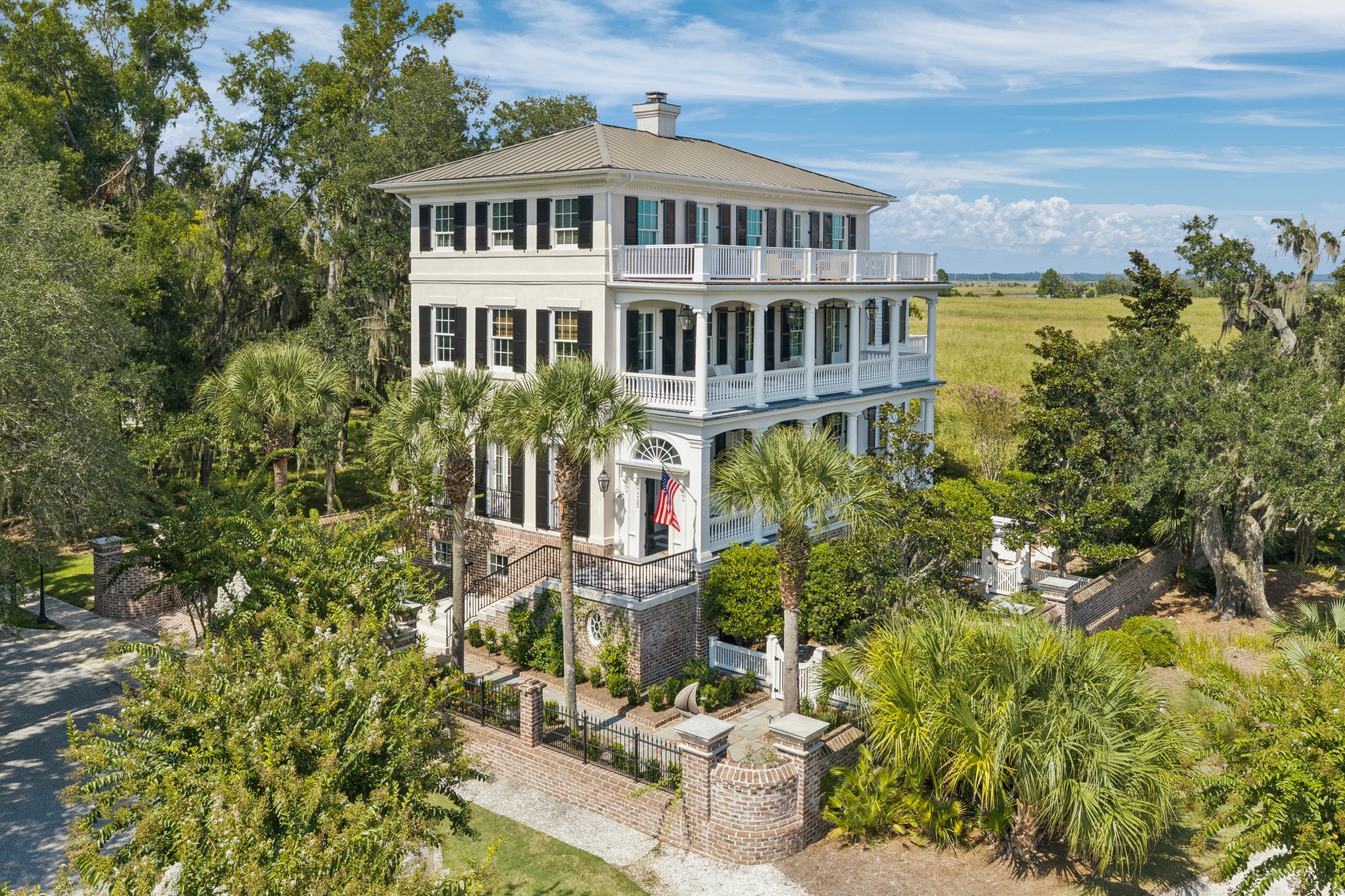 733 McAllister
