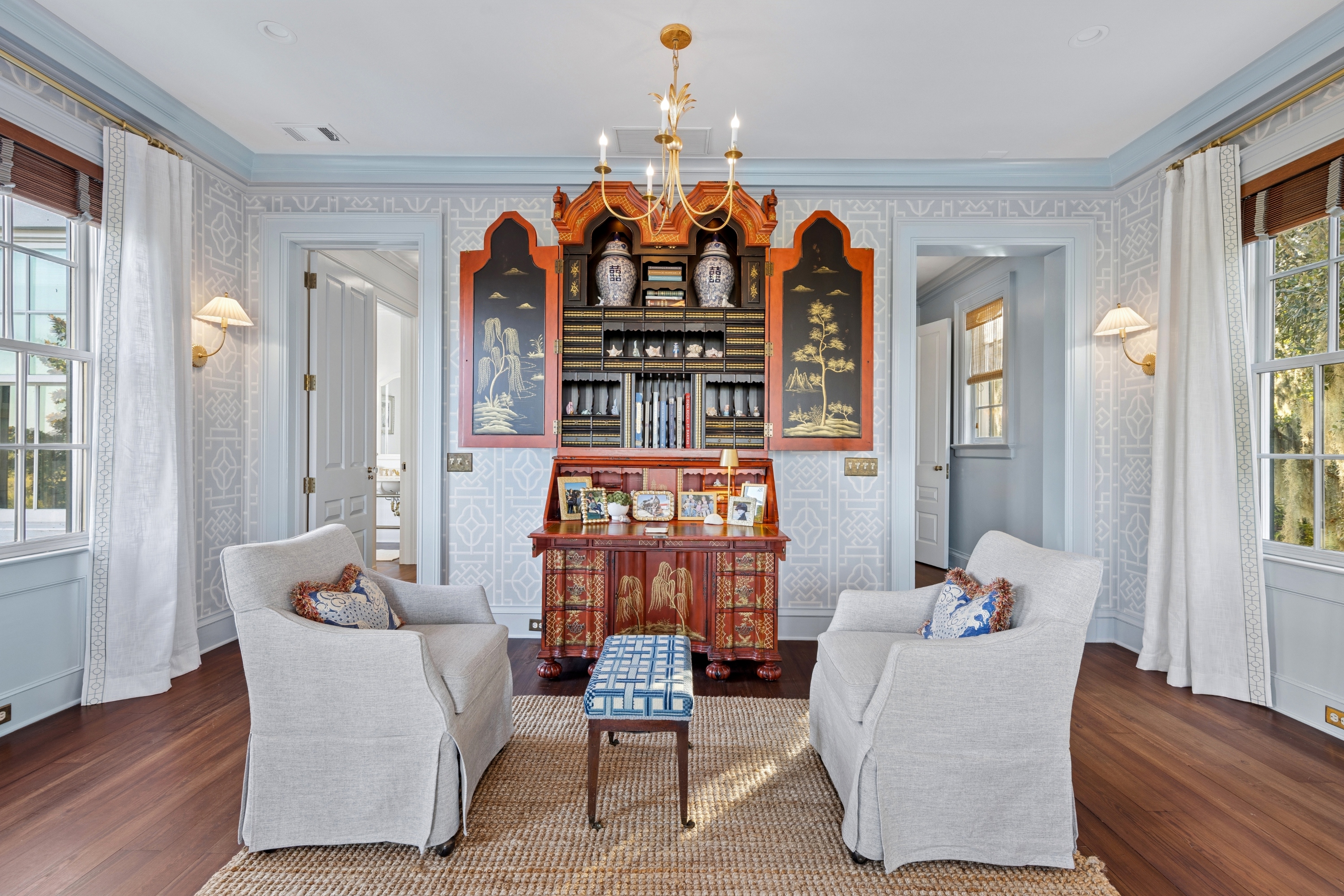 733 McAllister