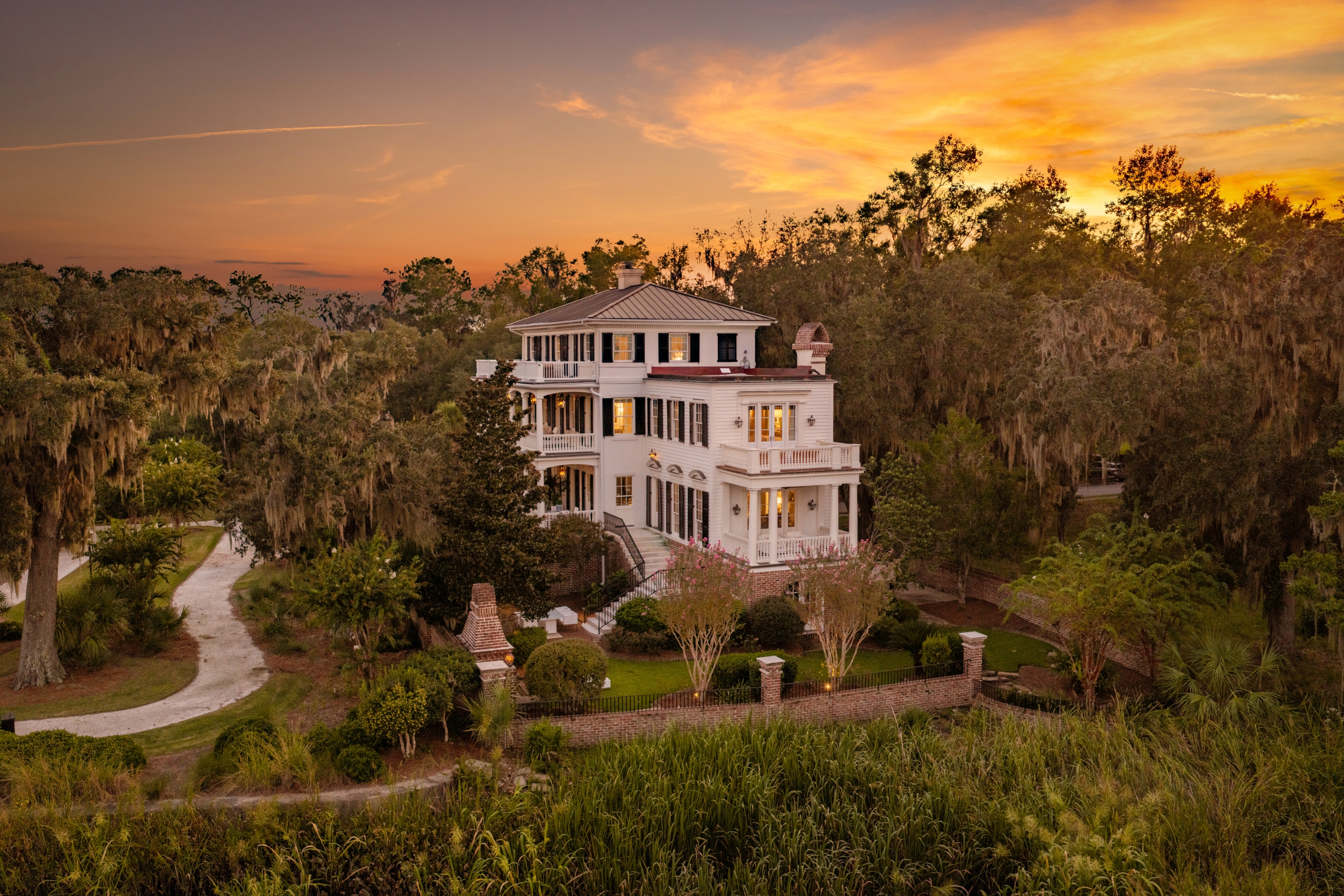 733 McAllister