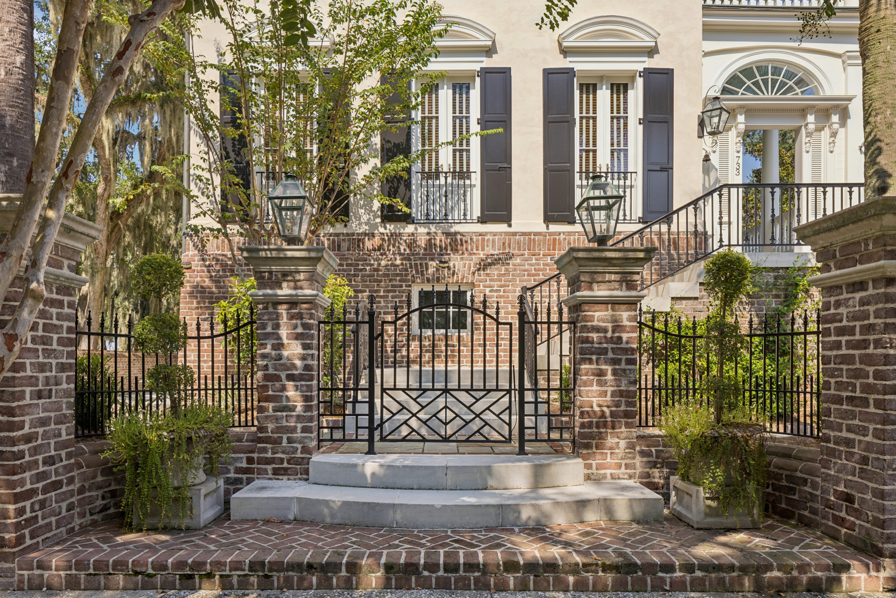 733 McAllister