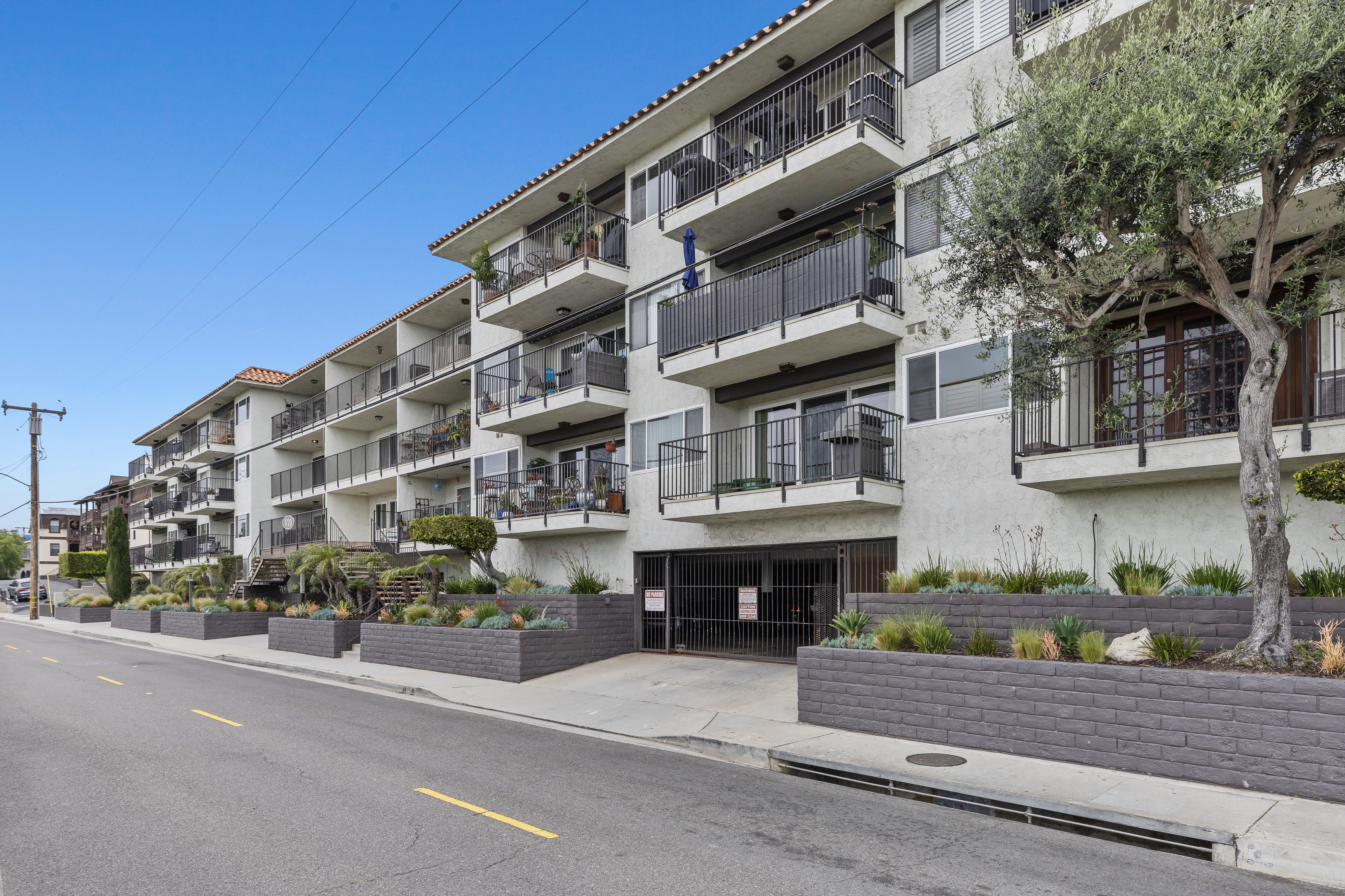 1720 Ardmore Avenue #118 