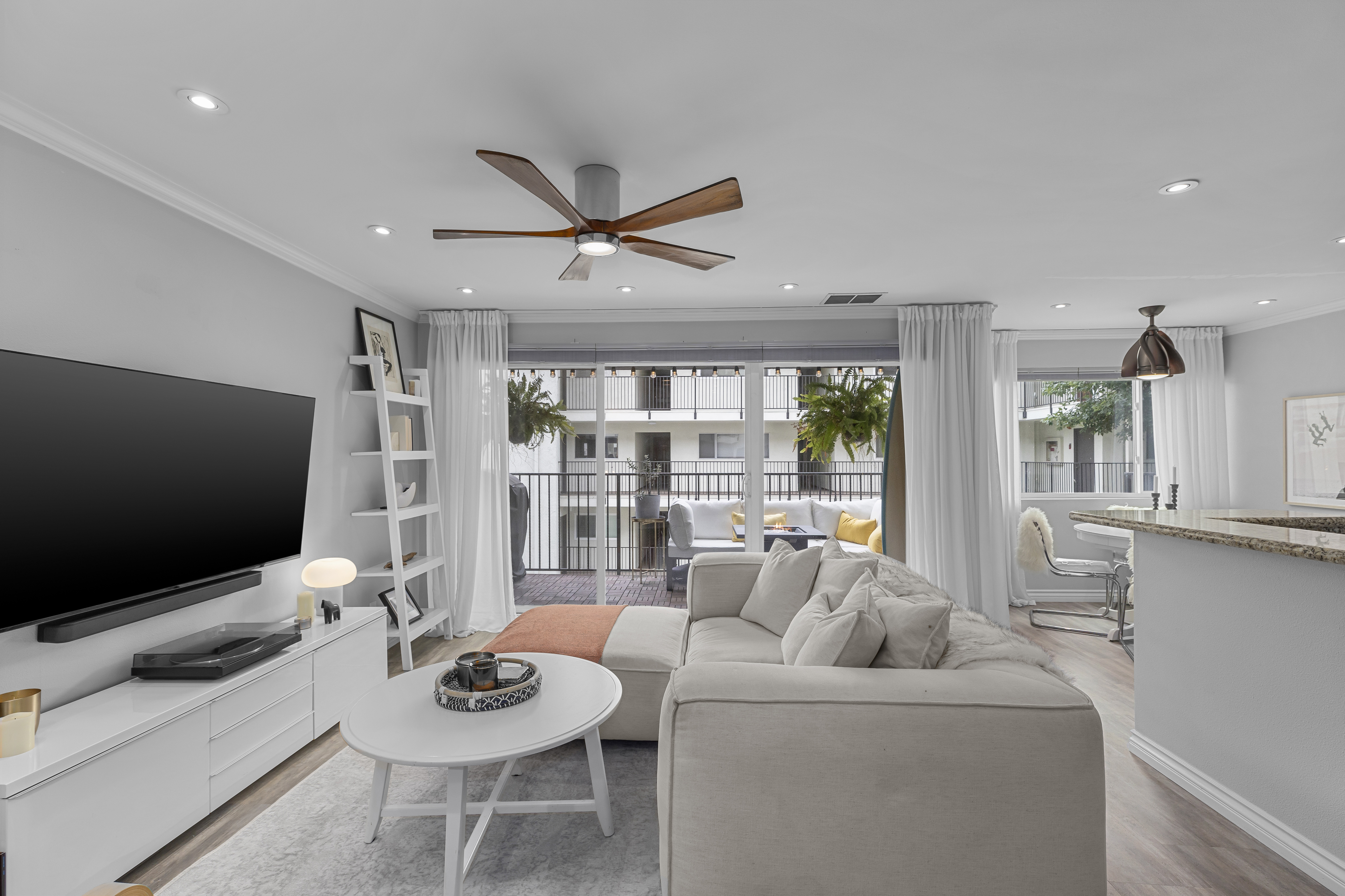 1720 Ardmore Avenue #118 