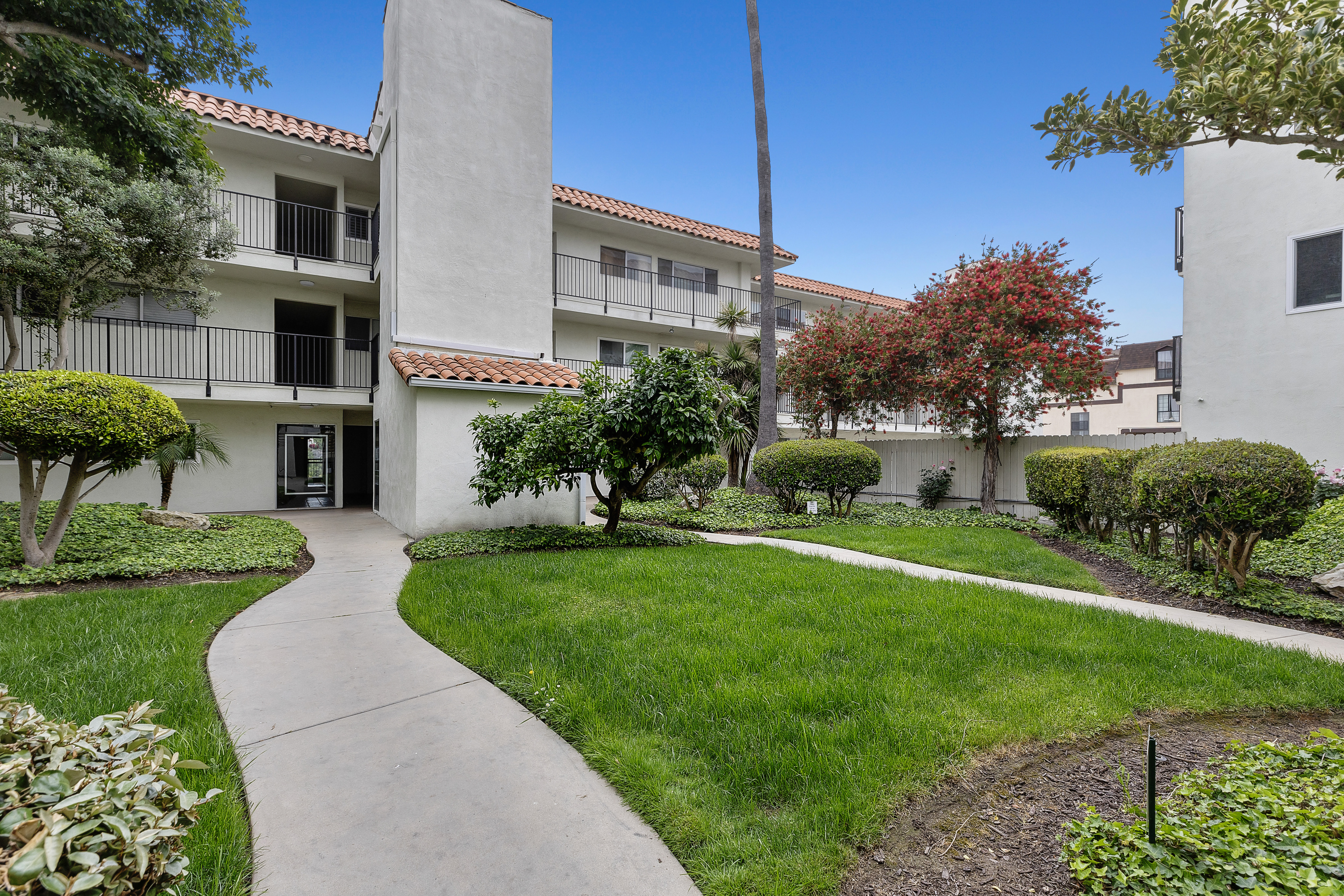 1720 Ardmore Avenue #118 