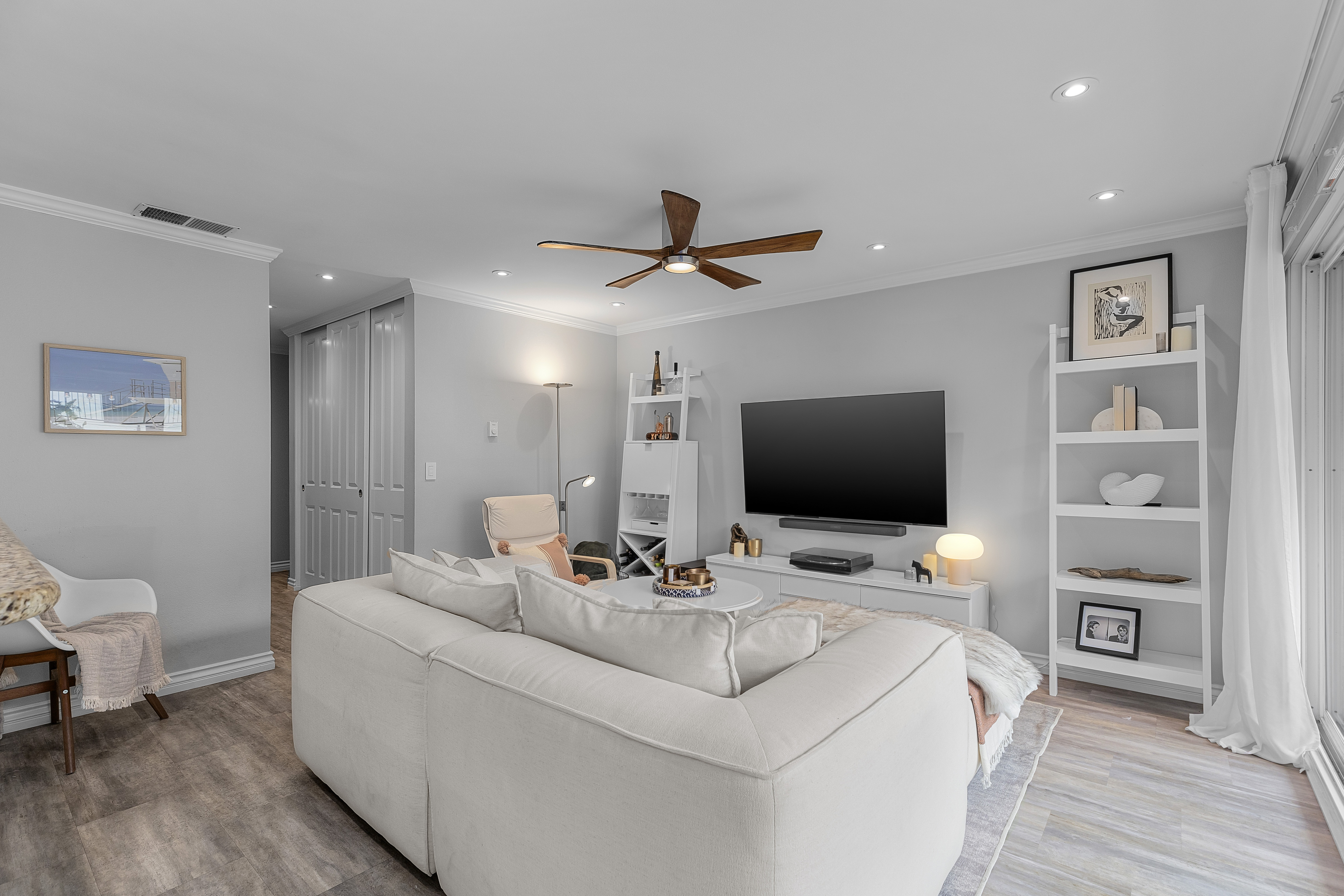 1720 Ardmore Avenue #118 