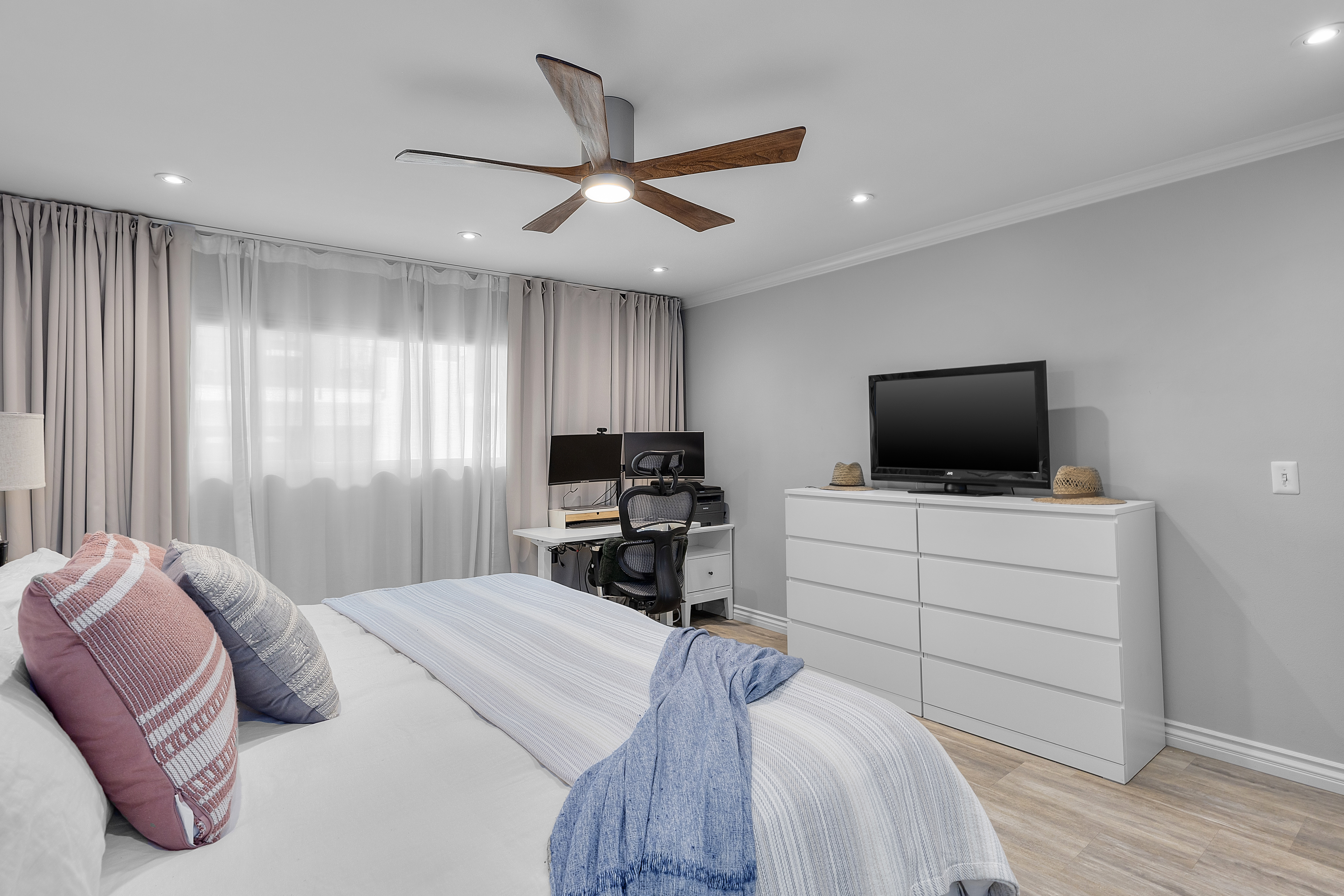 1720 Ardmore Avenue #118 