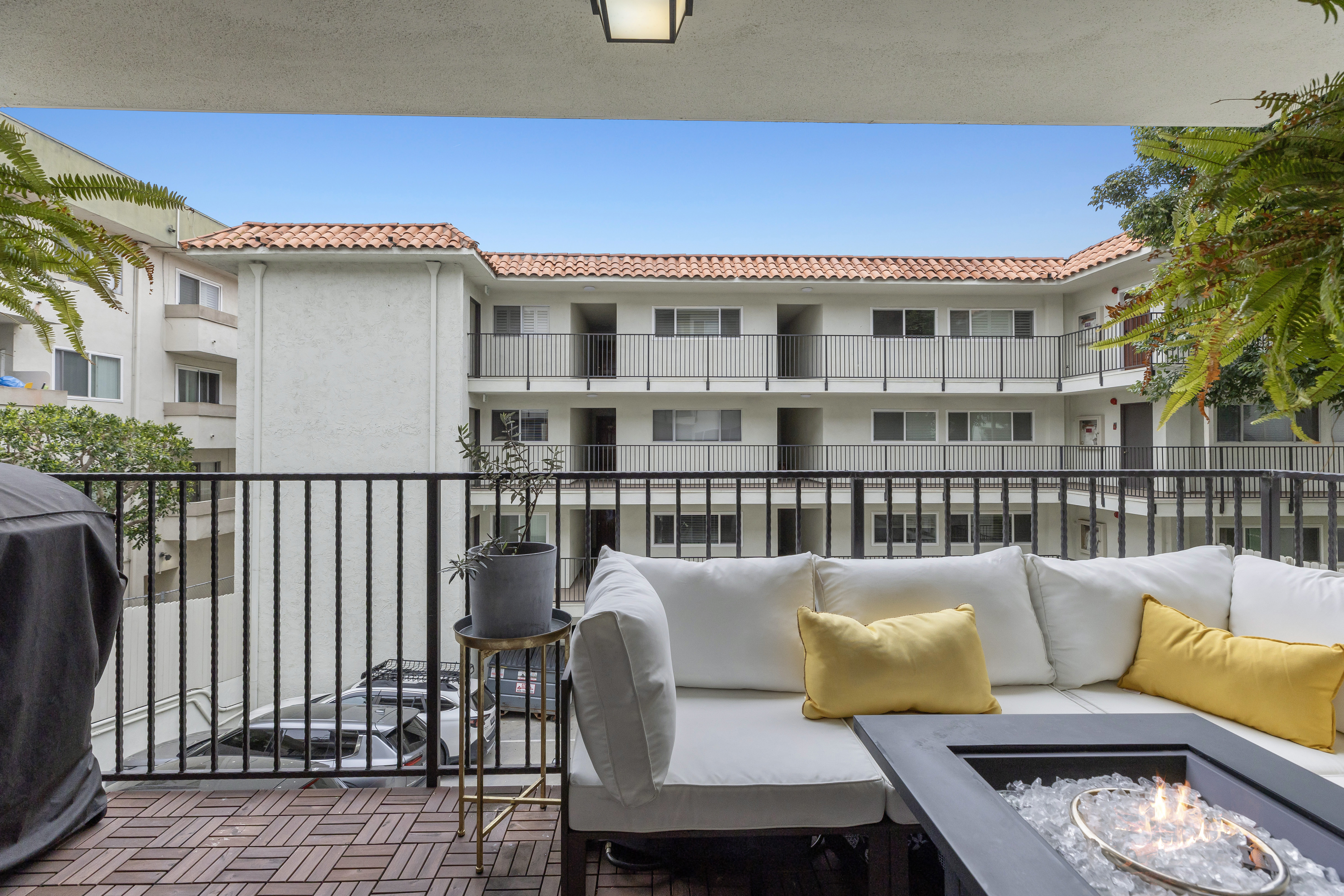 1720 Ardmore Avenue #118 