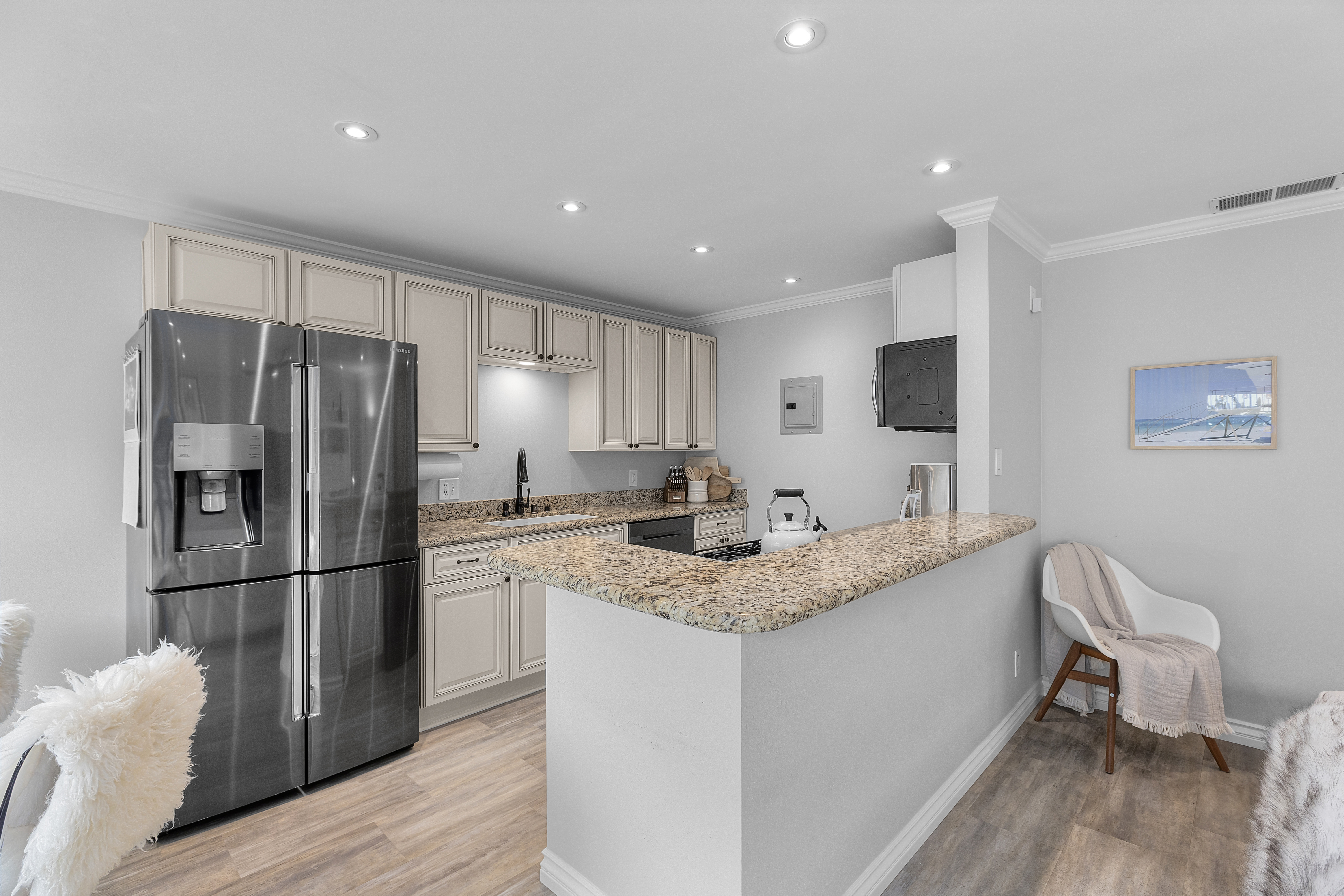 1720 Ardmore Avenue #118 