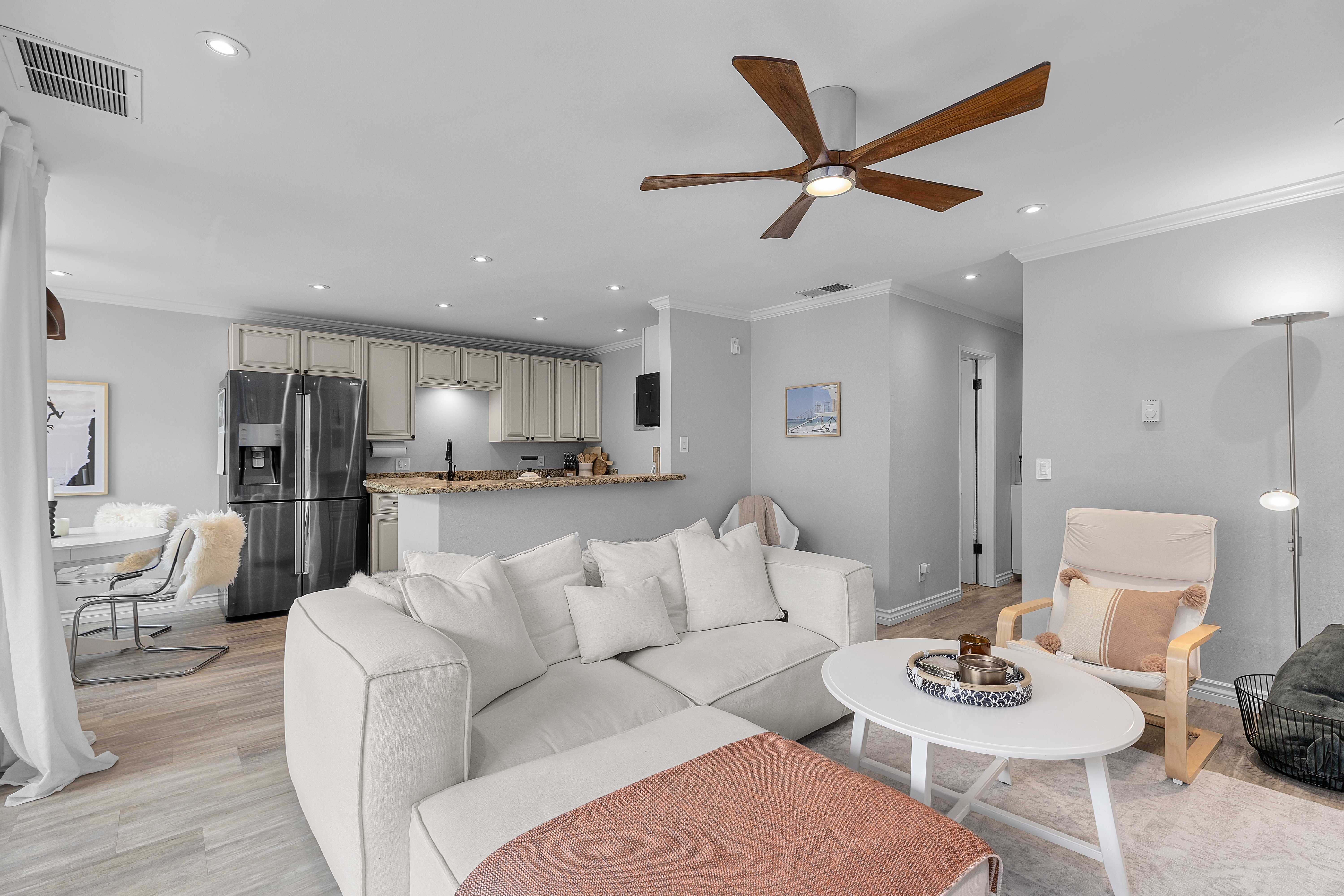 1720 Ardmore Avenue #118 