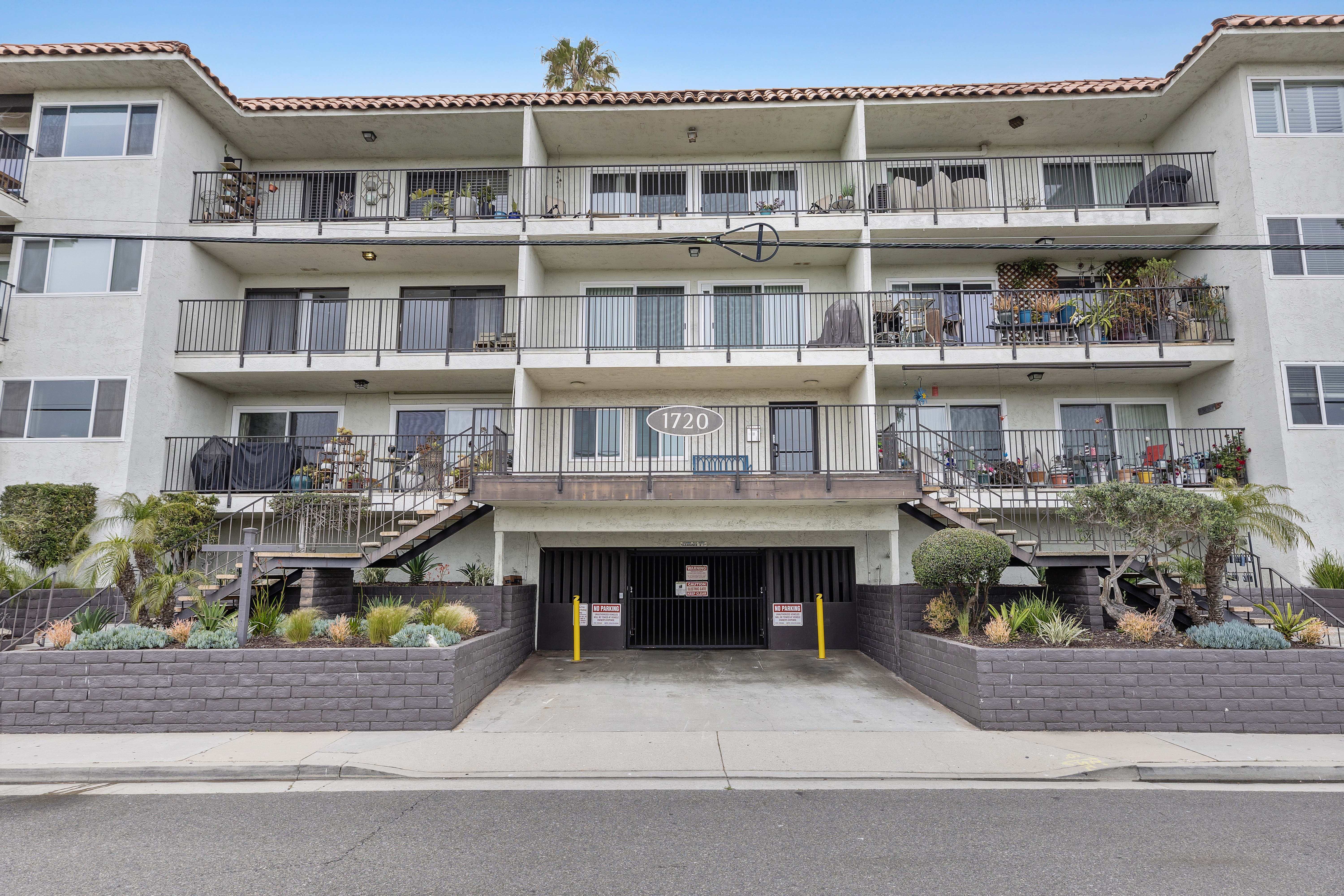 1720 Ardmore Avenue #118 