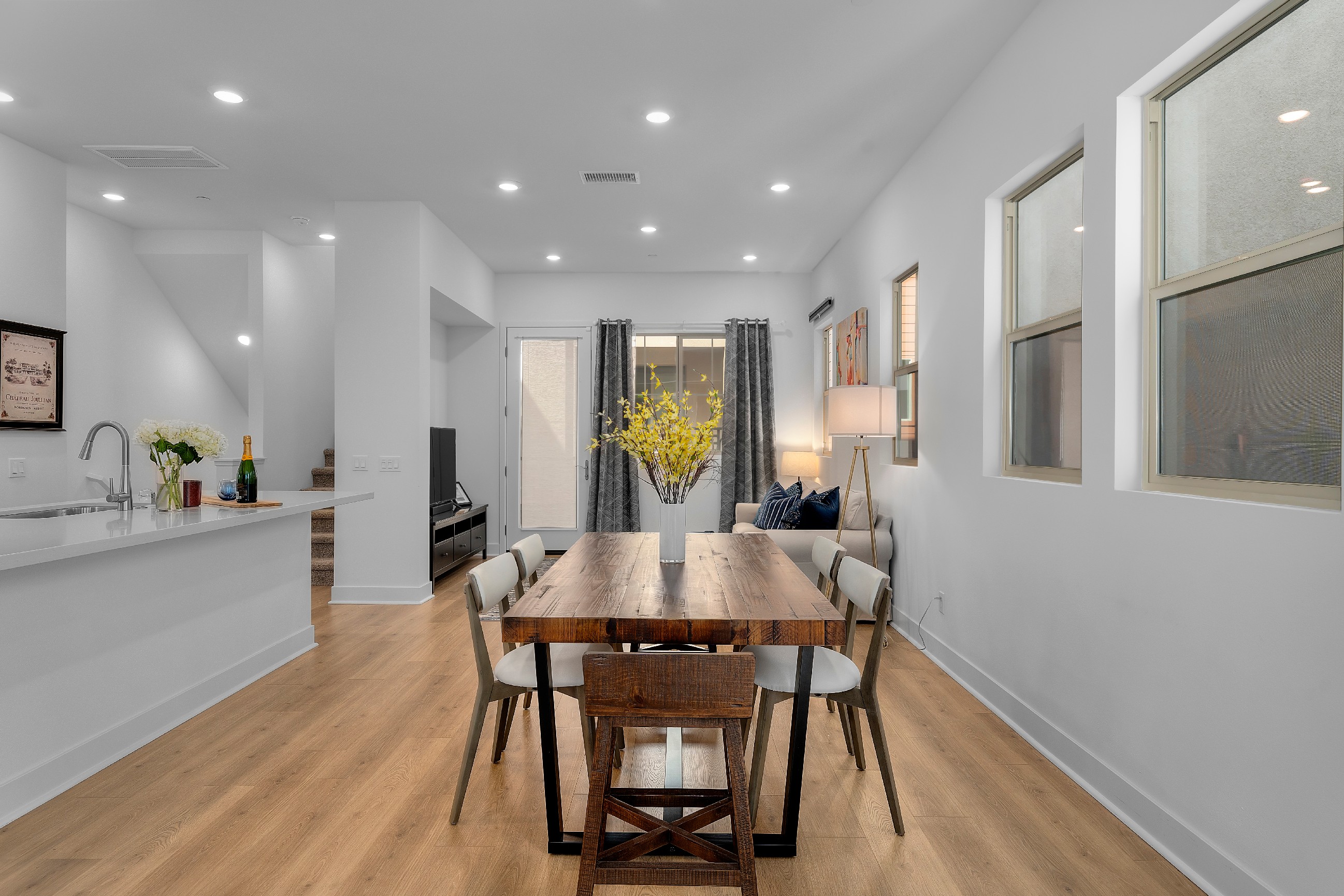 1639 Hornet Drive 