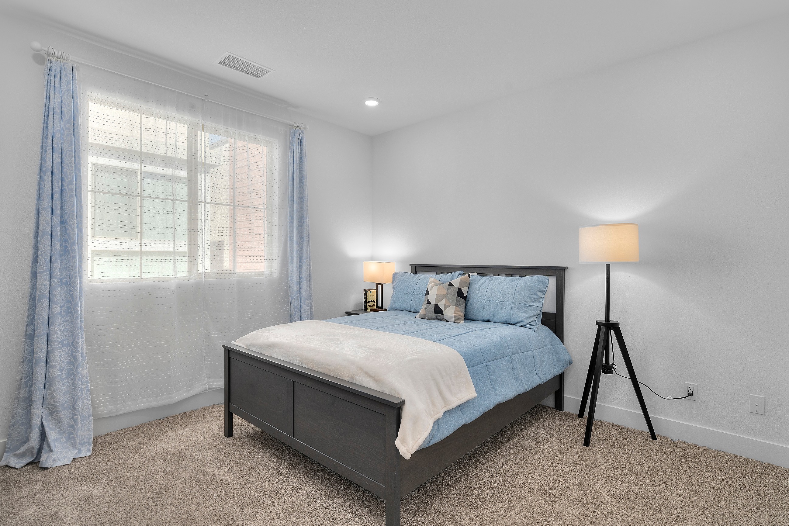 1639 Hornet Drive 