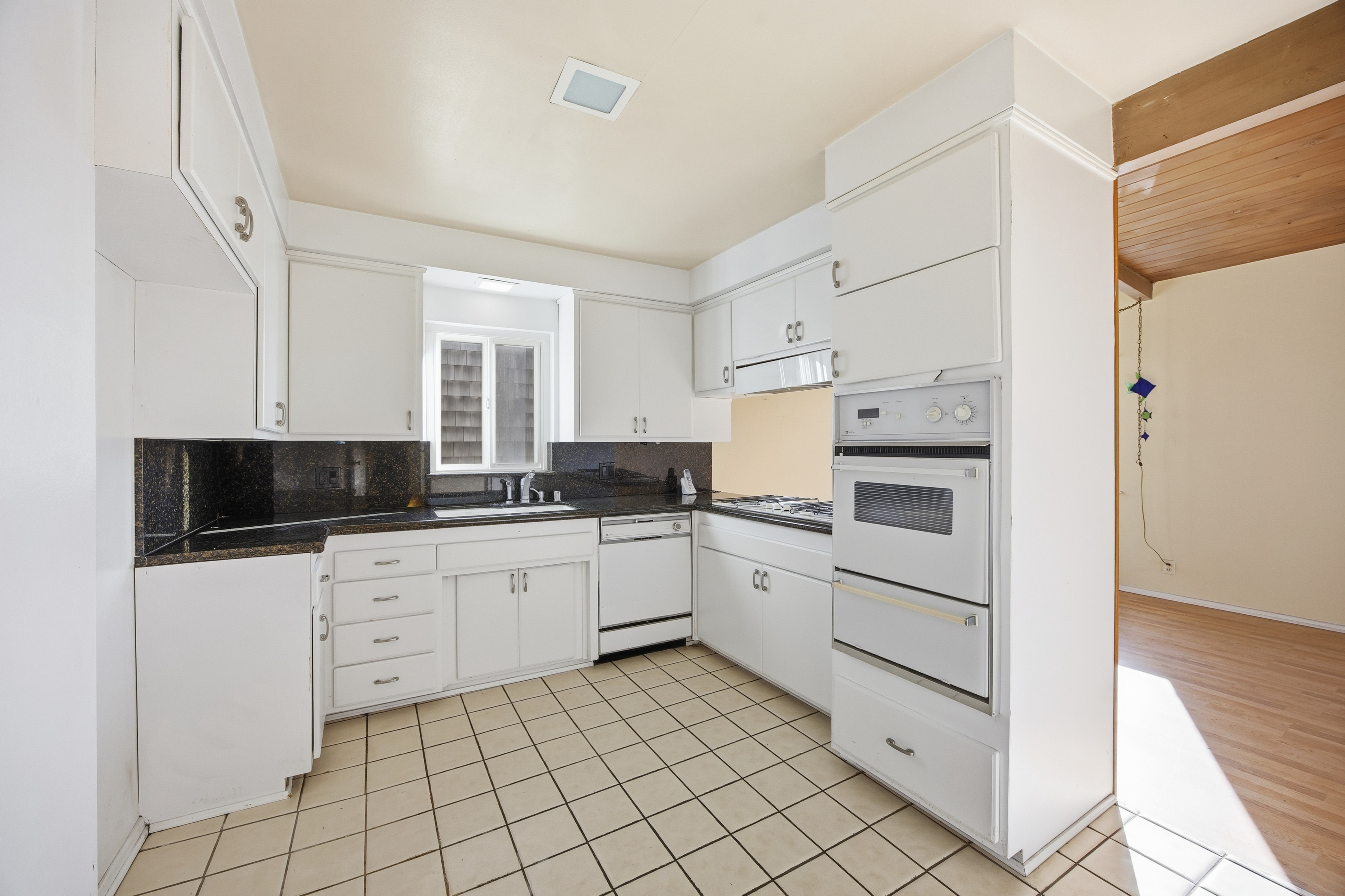 1902 Highland Avenue 