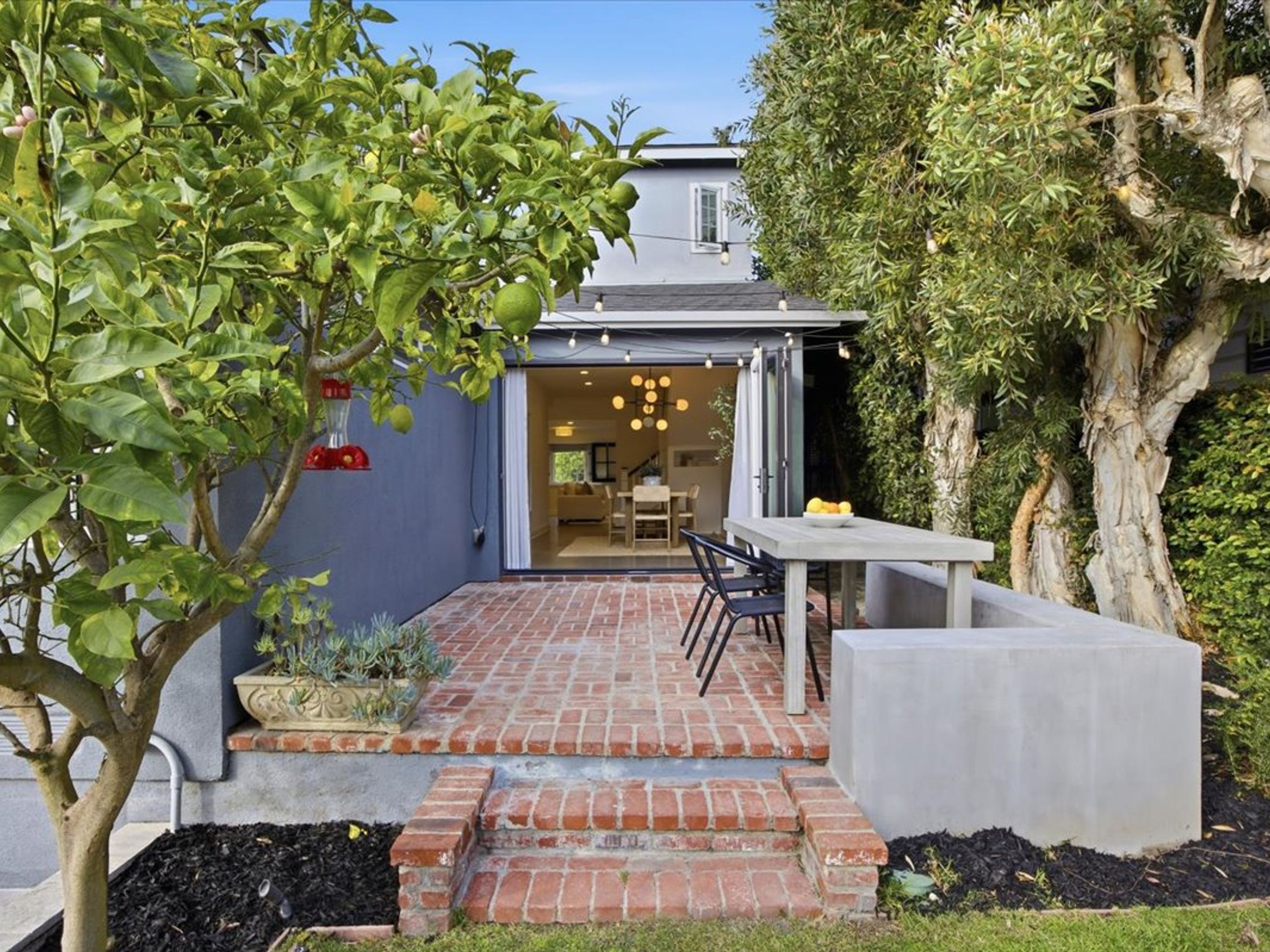 592 33rd Street 