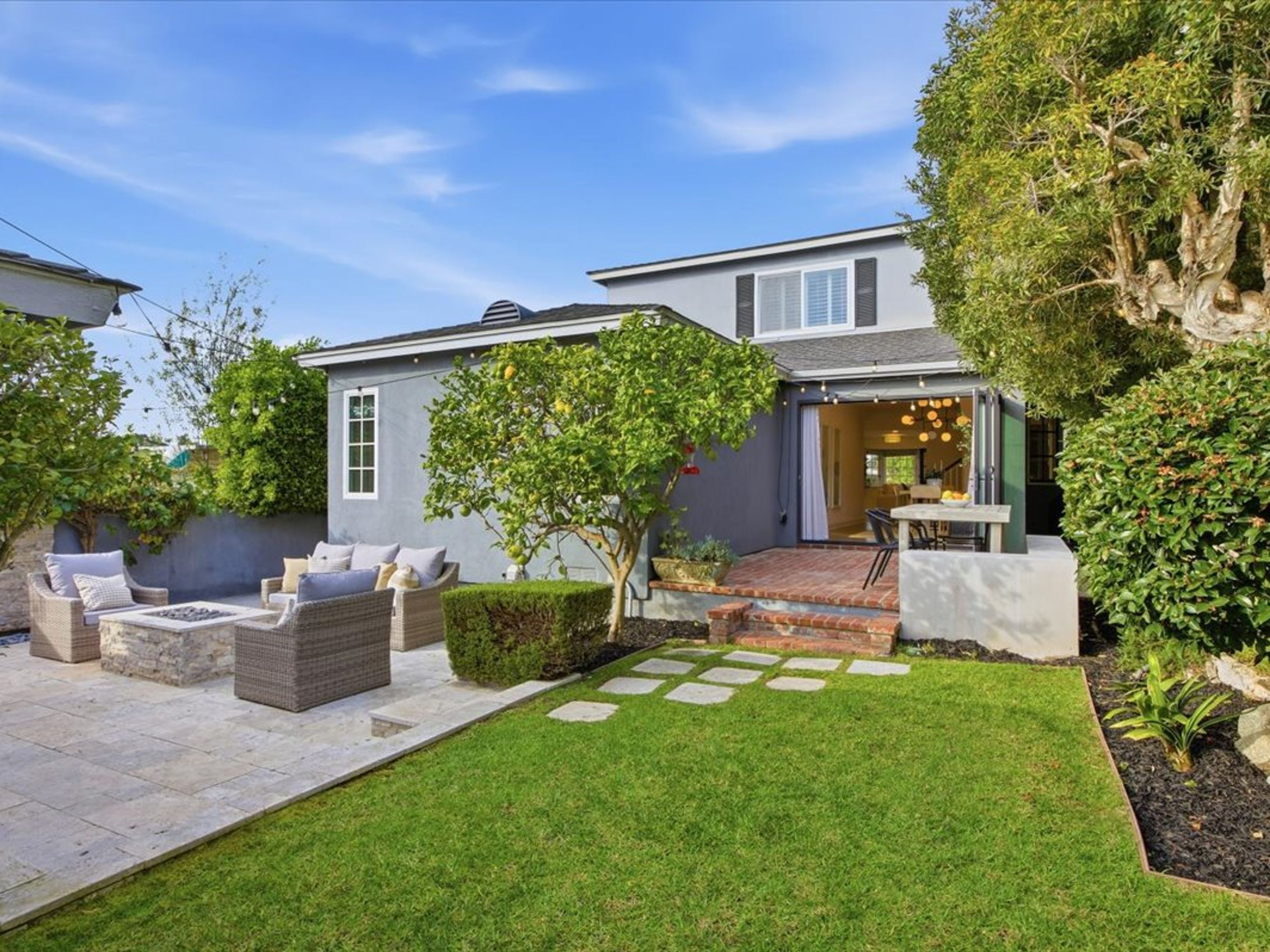 592 33rd Street 
