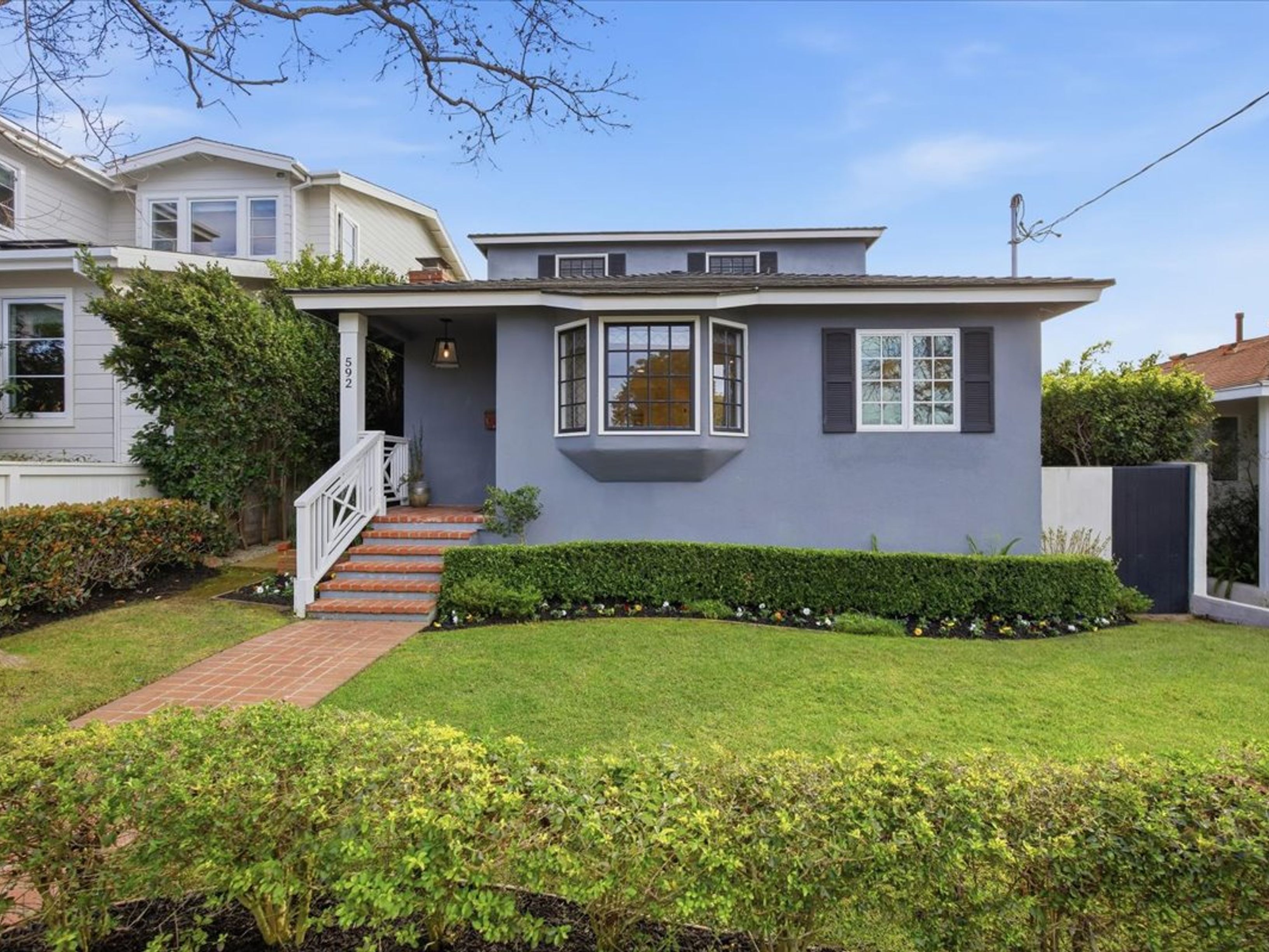 592 33rd Street 