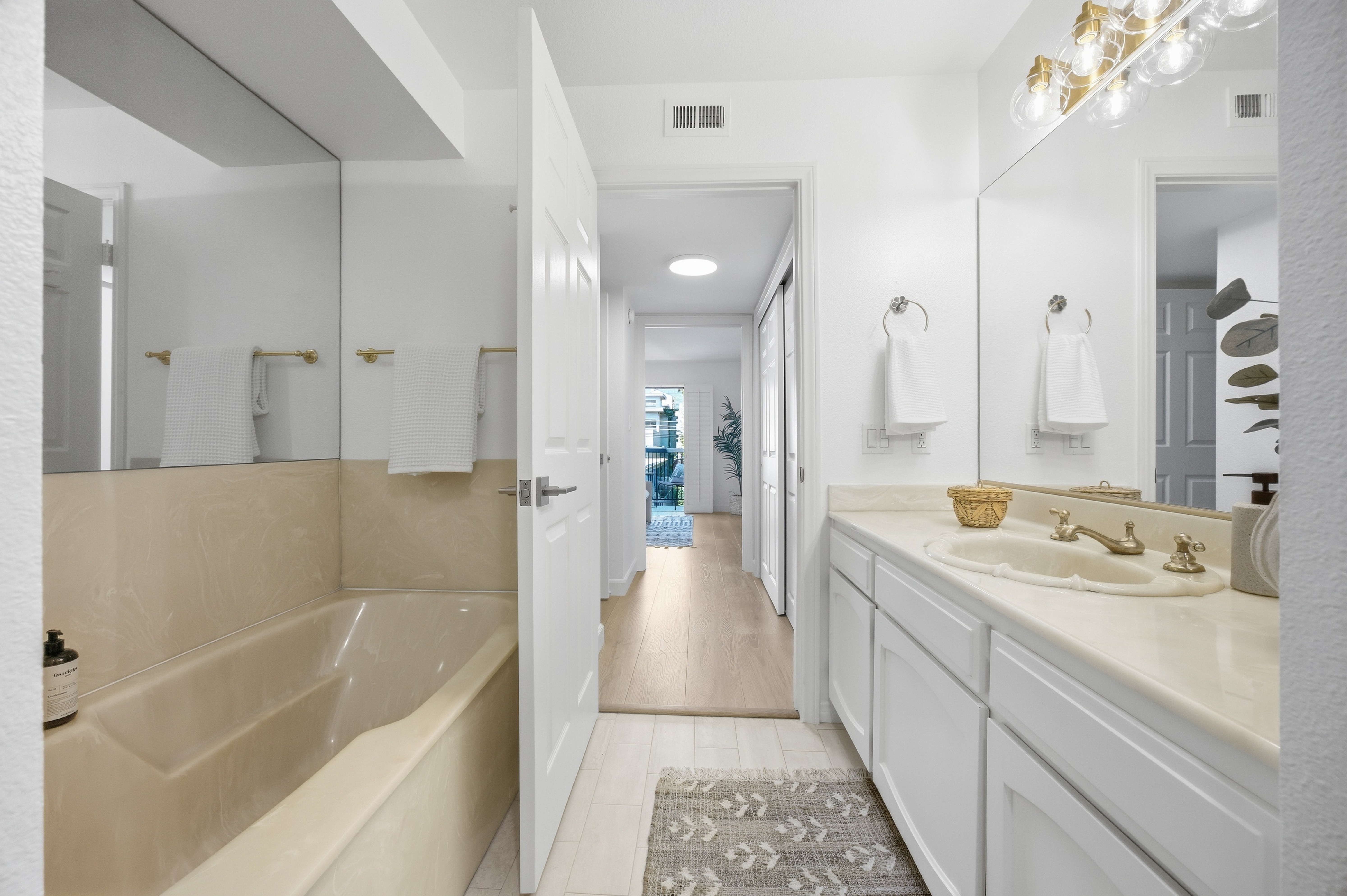 11737 Darlington Avenue 