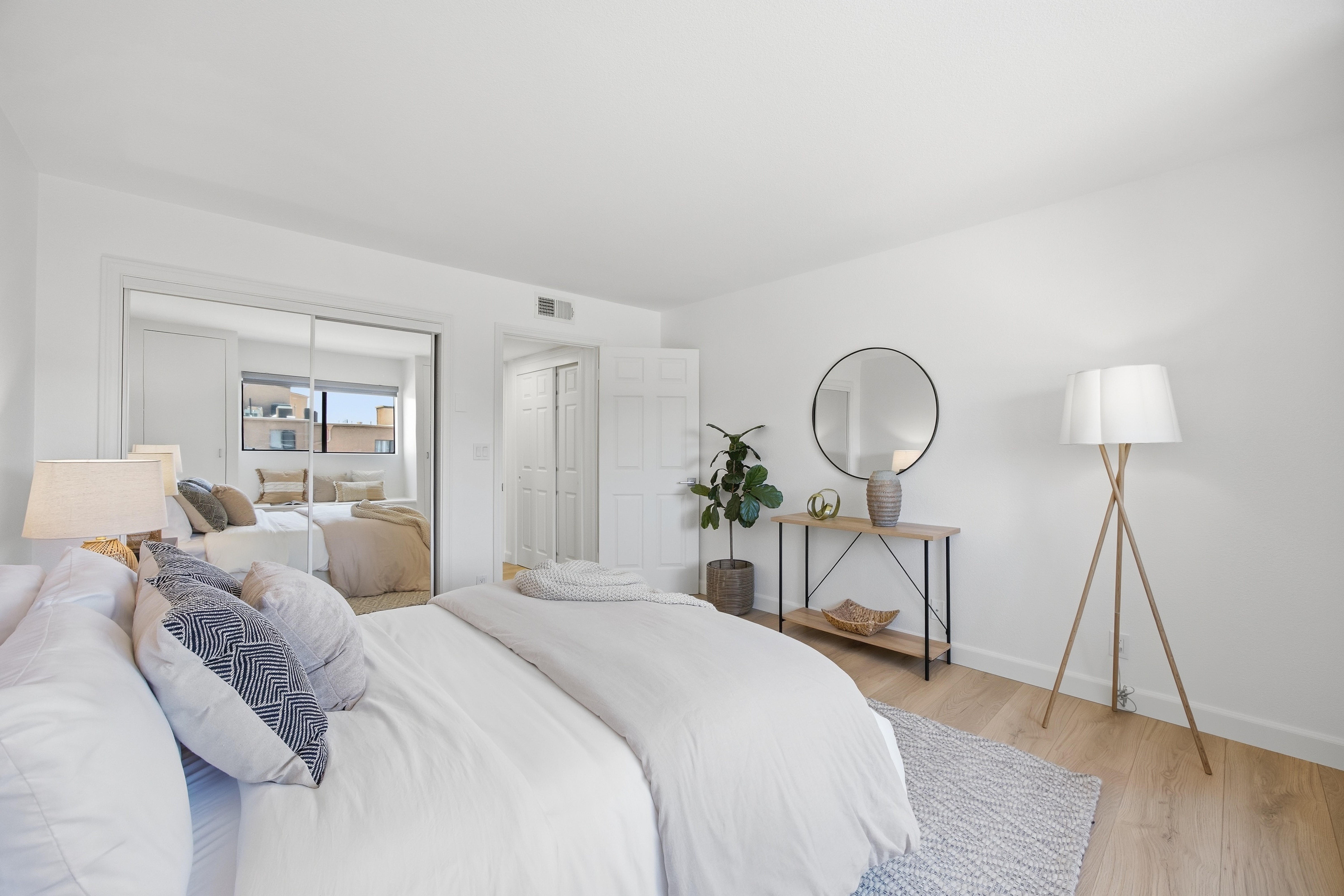 11737 Darlington Avenue 