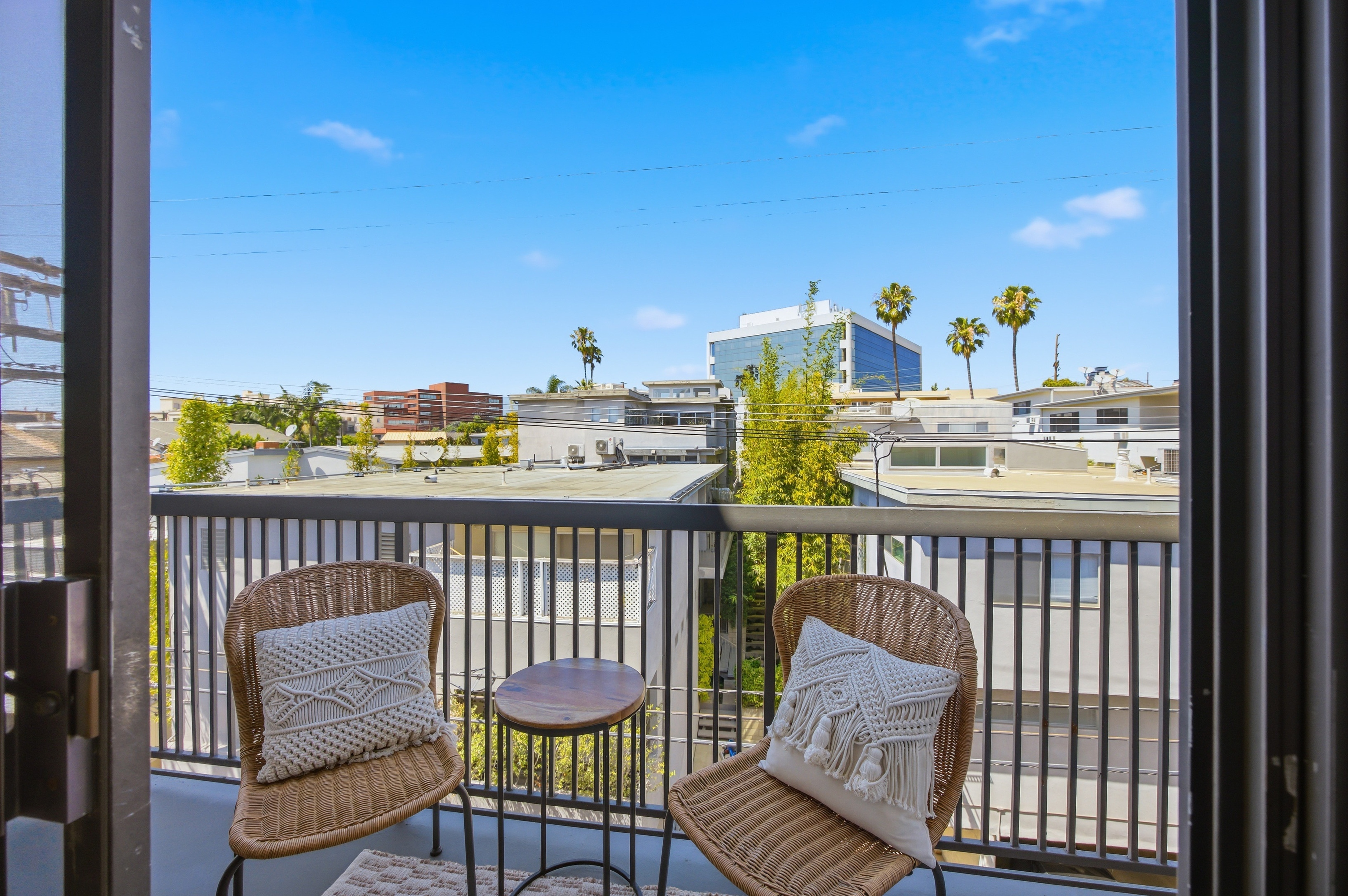 11737 Darlington Avenue 