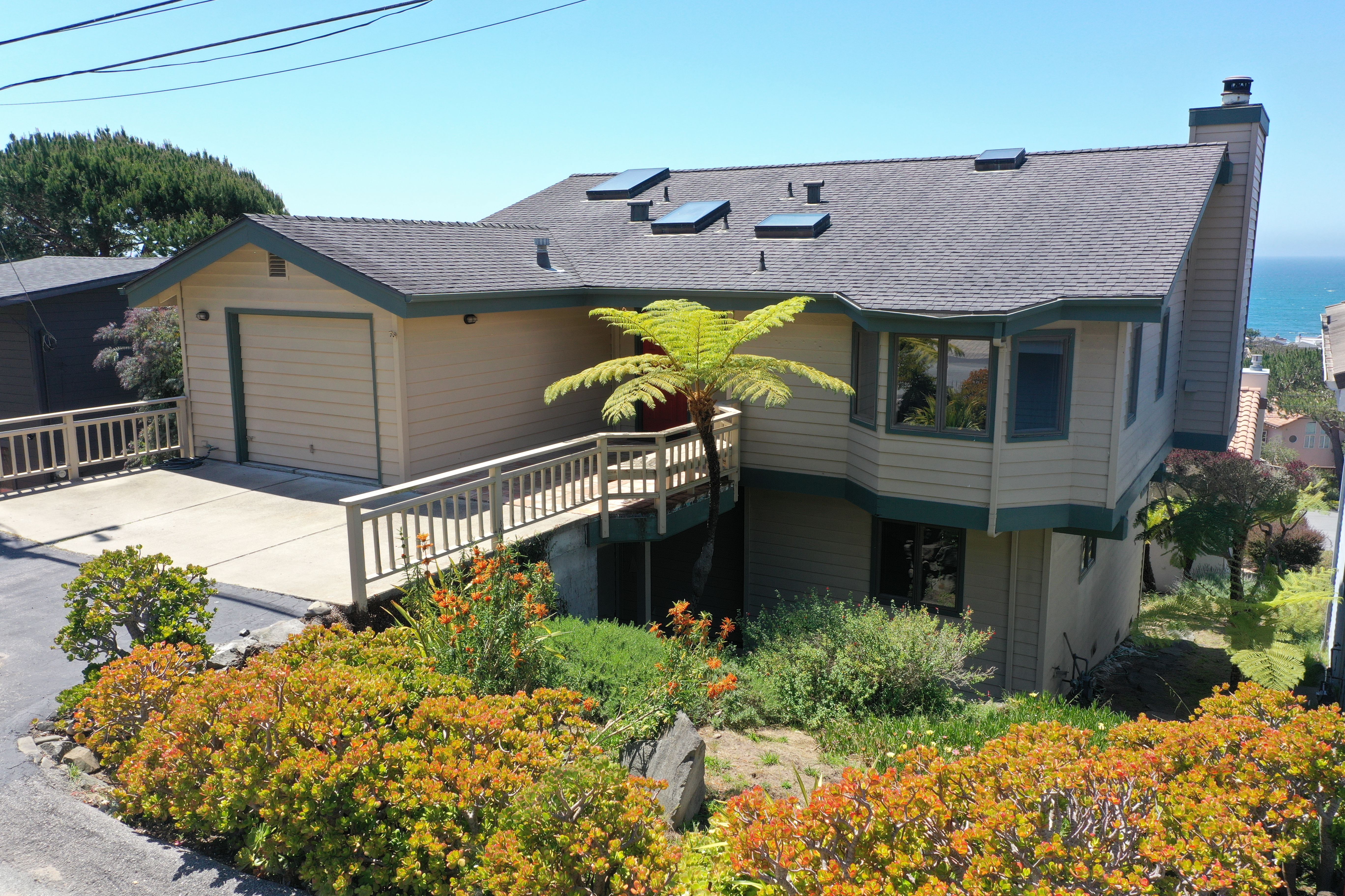 629 Ardath Dr 
