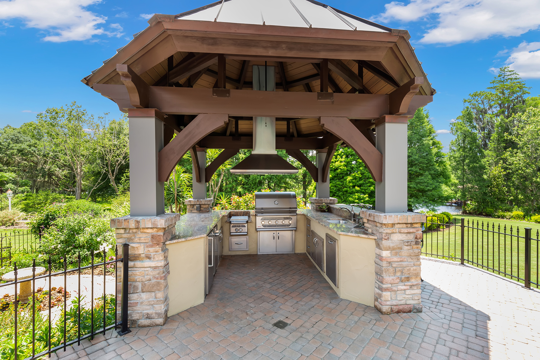 7762 Still Lakes Drive