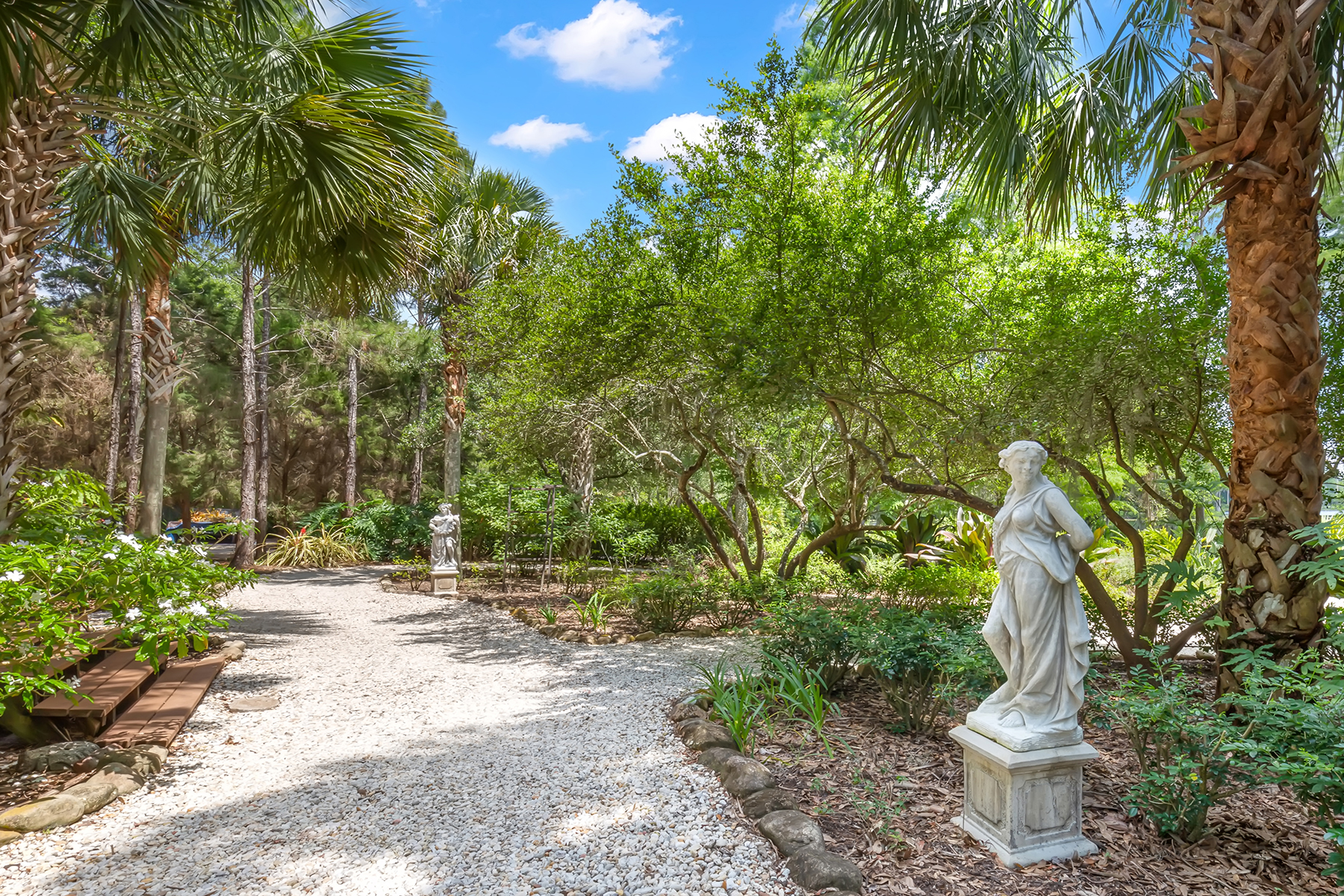 7762 Still Lakes Drive