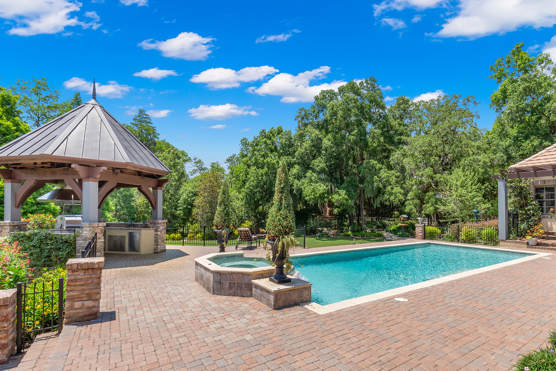 7762 Still Lakes Drive