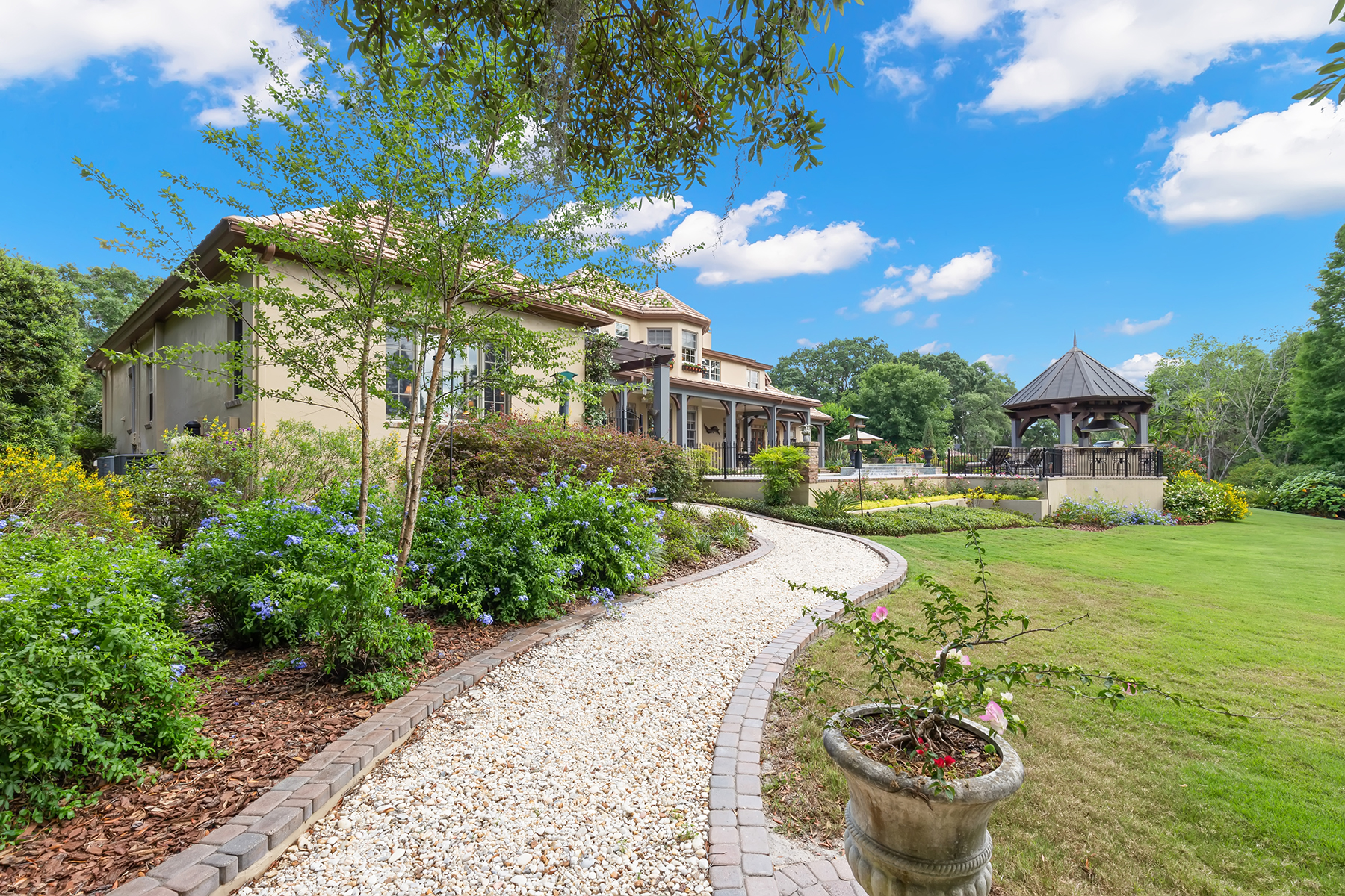 7762 Still Lakes Drive