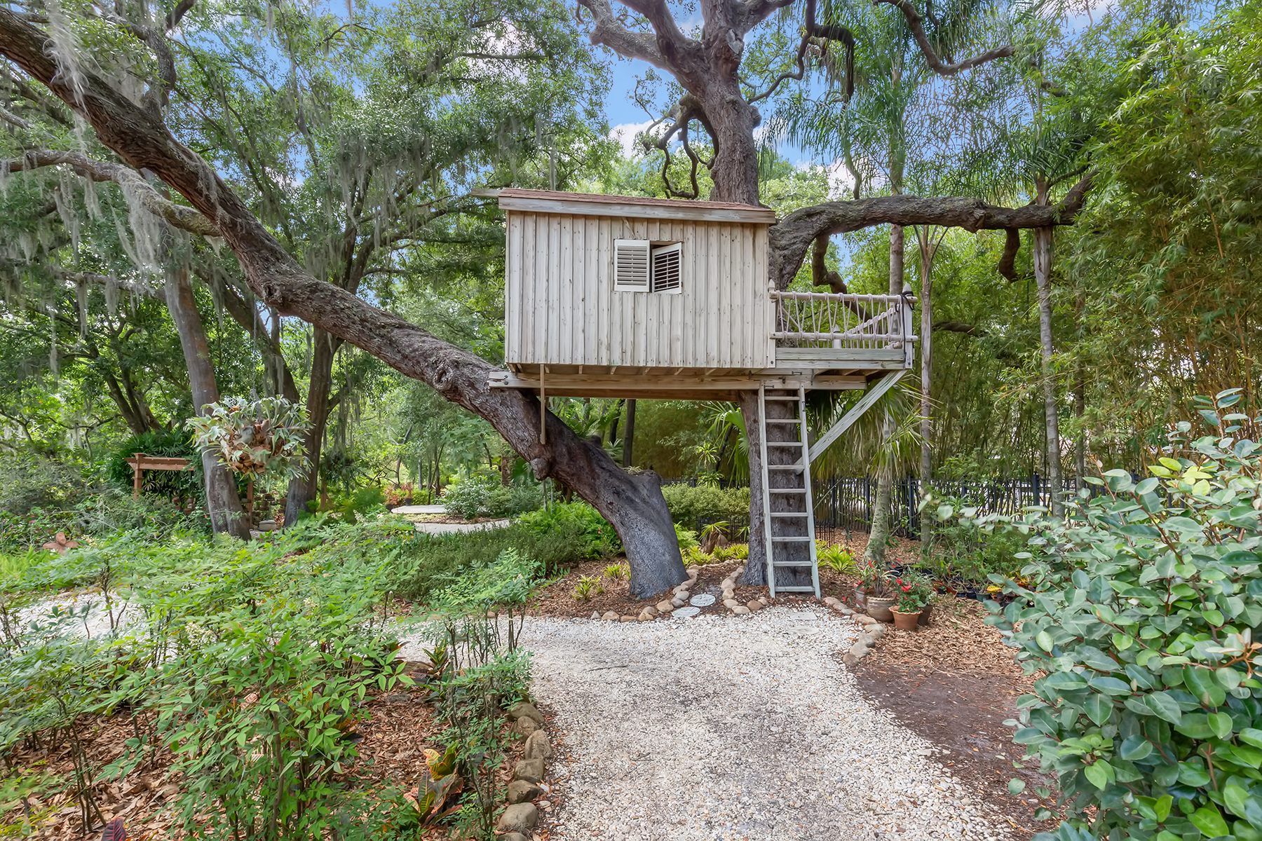 7762 Still Lakes Drive