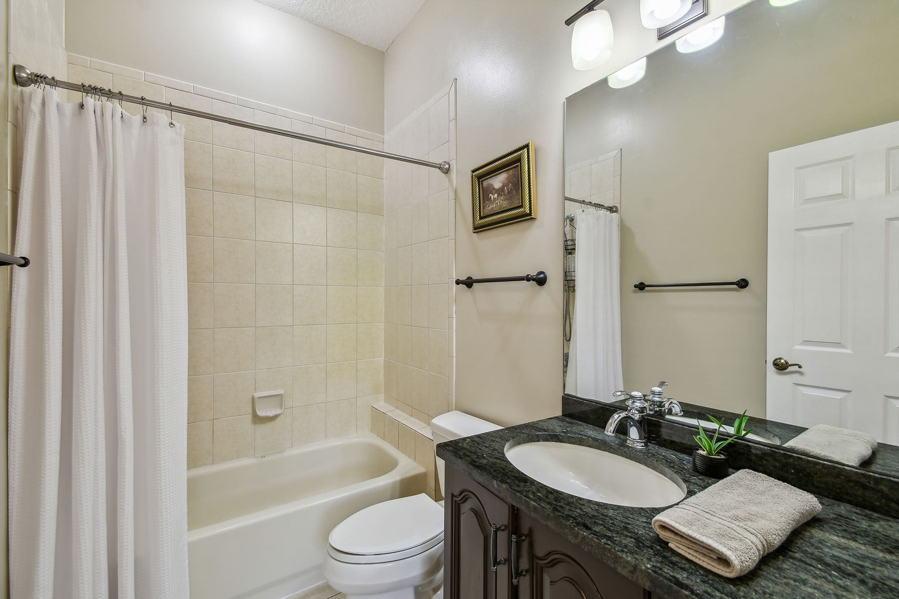 17003 Madres De Avila