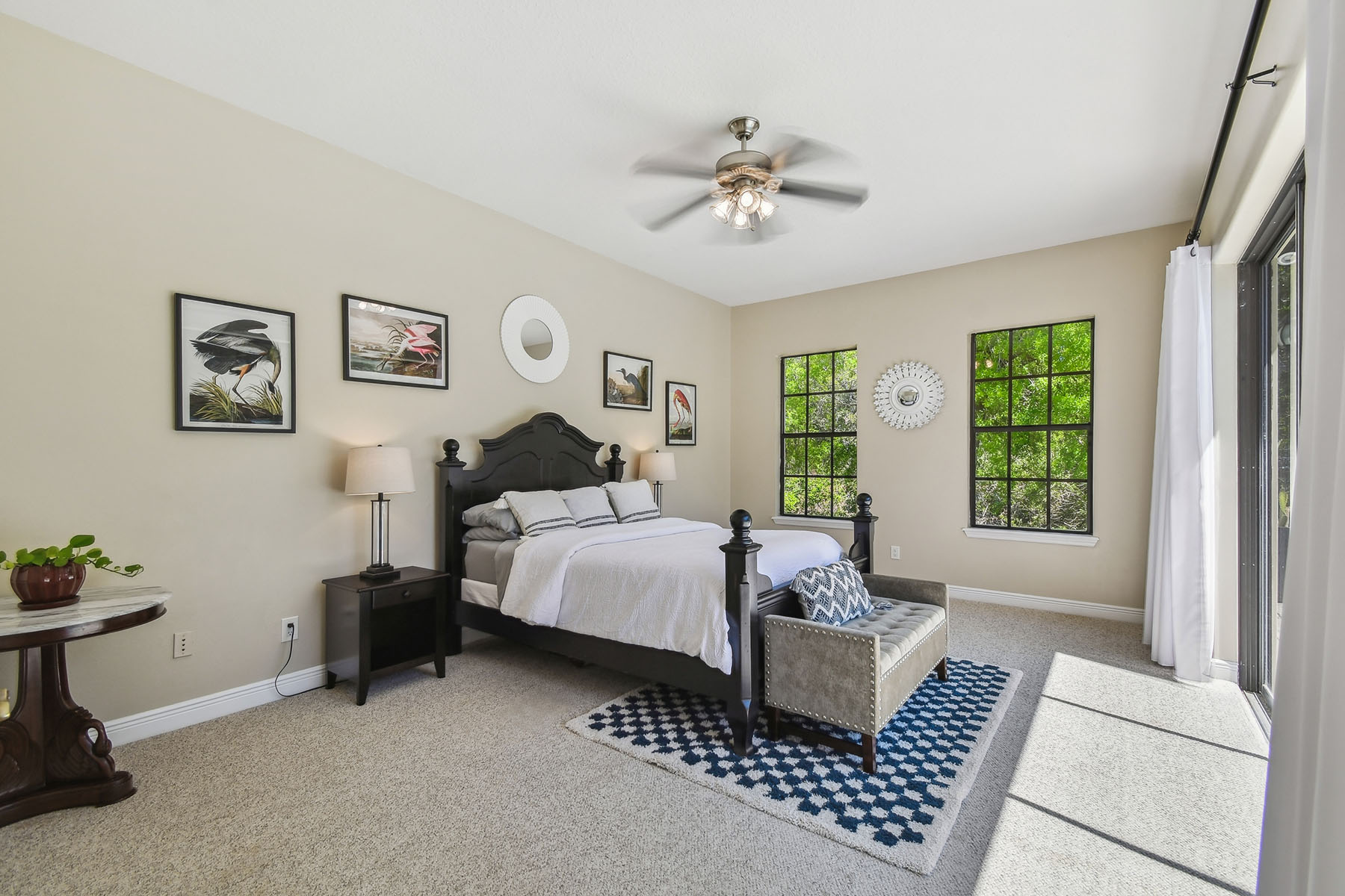 17003 Madres De Avila