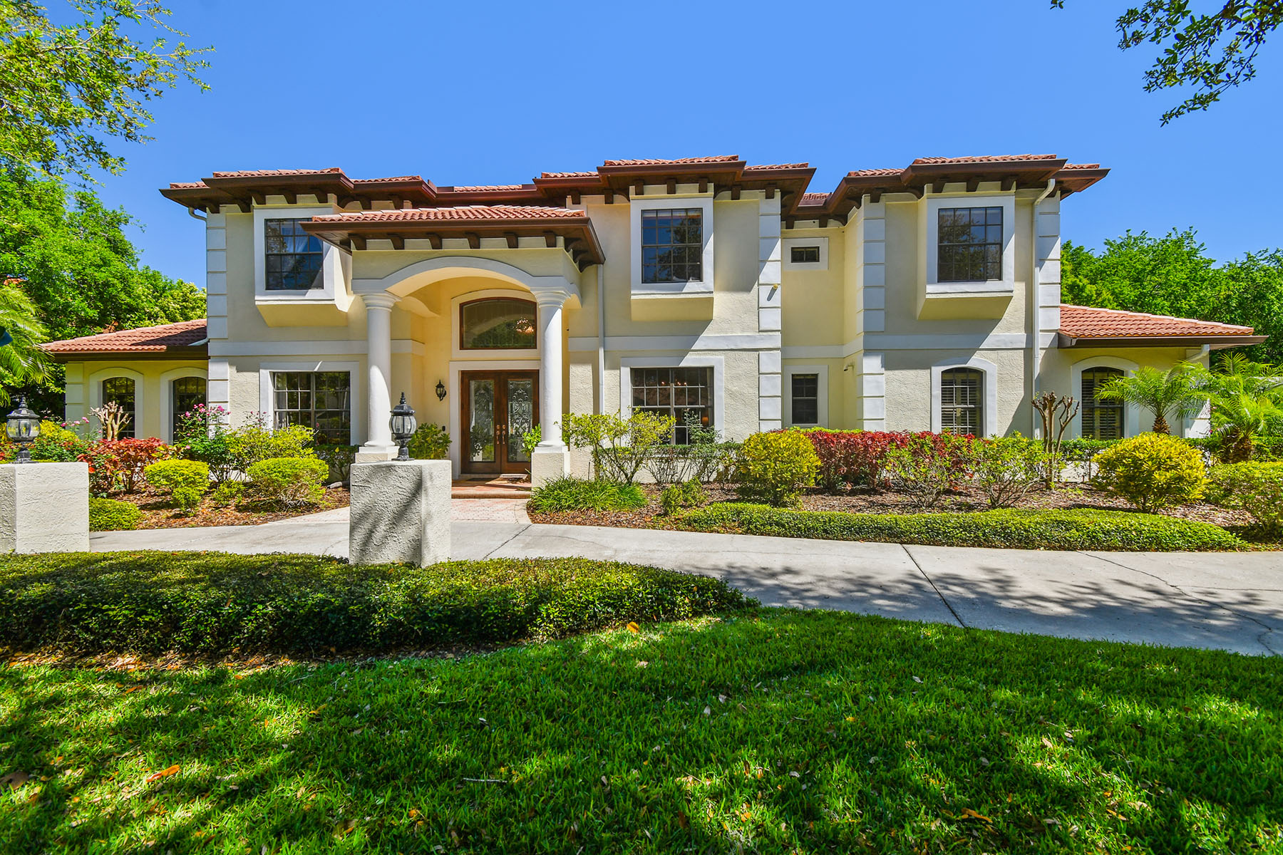 17003 Madres De Avila