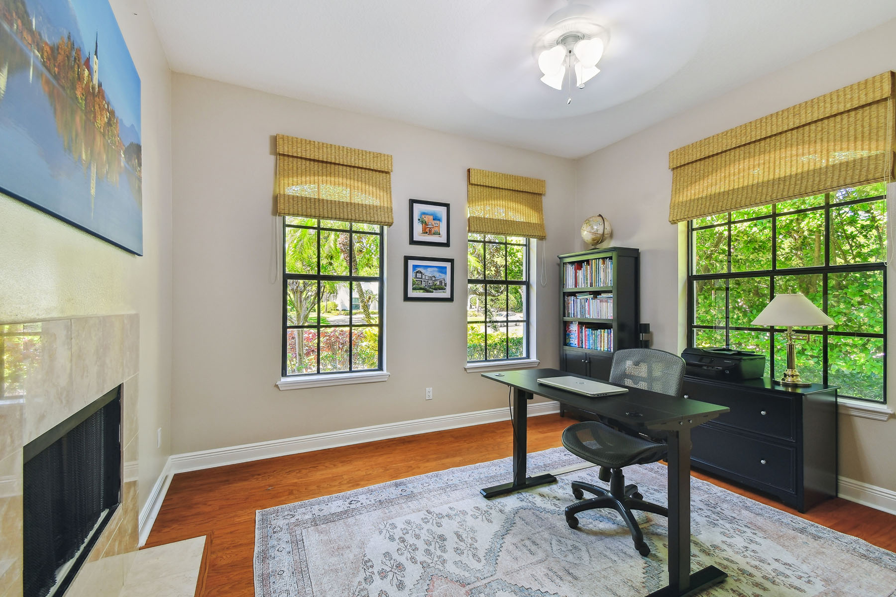 17003 Madres De Avila