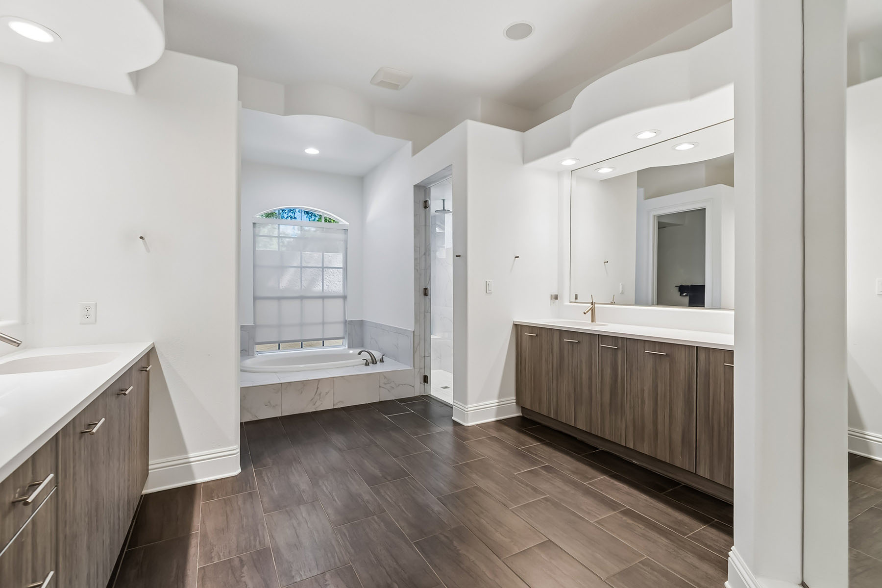 17008 Madres De Avila