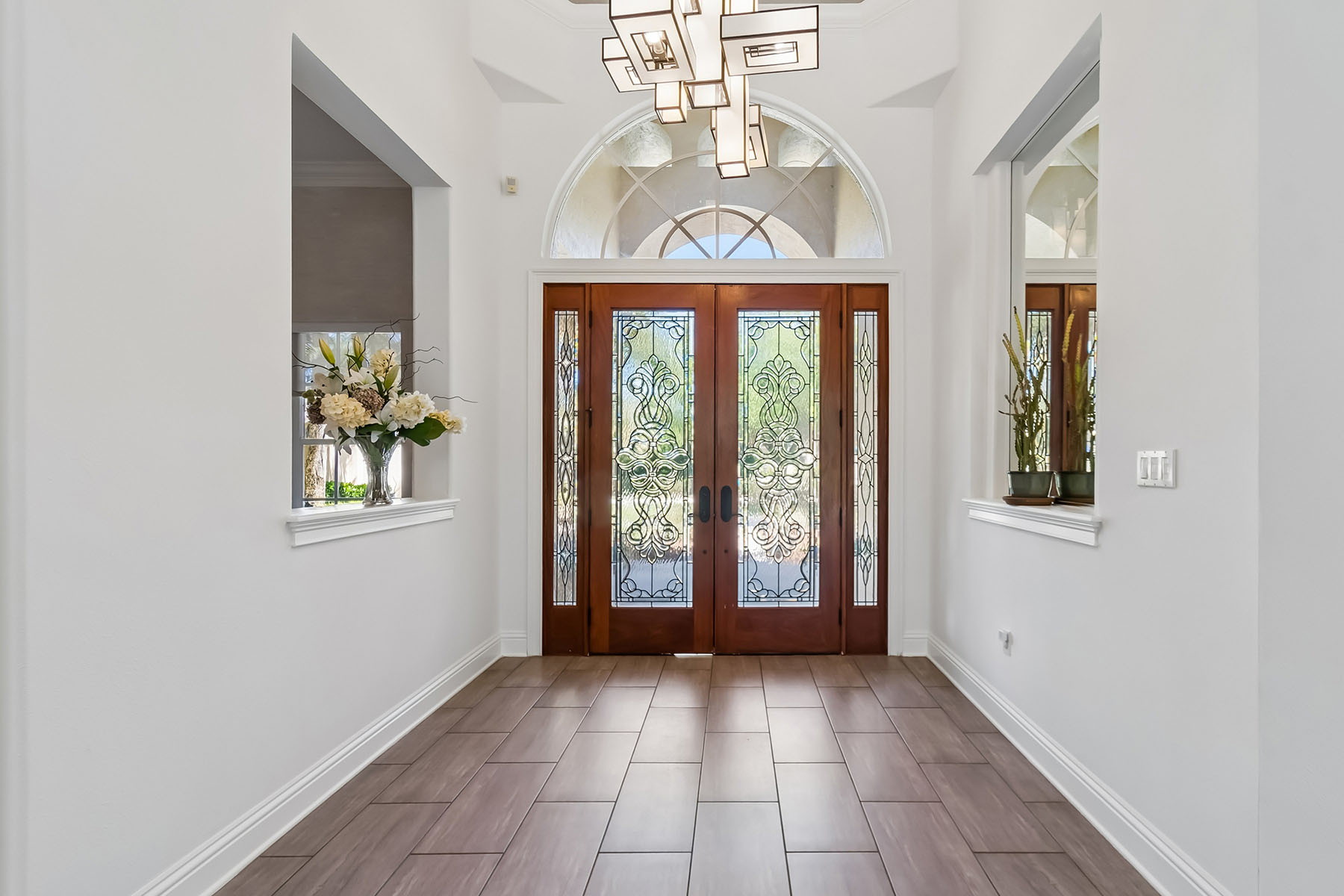 17008 Madres De Avila