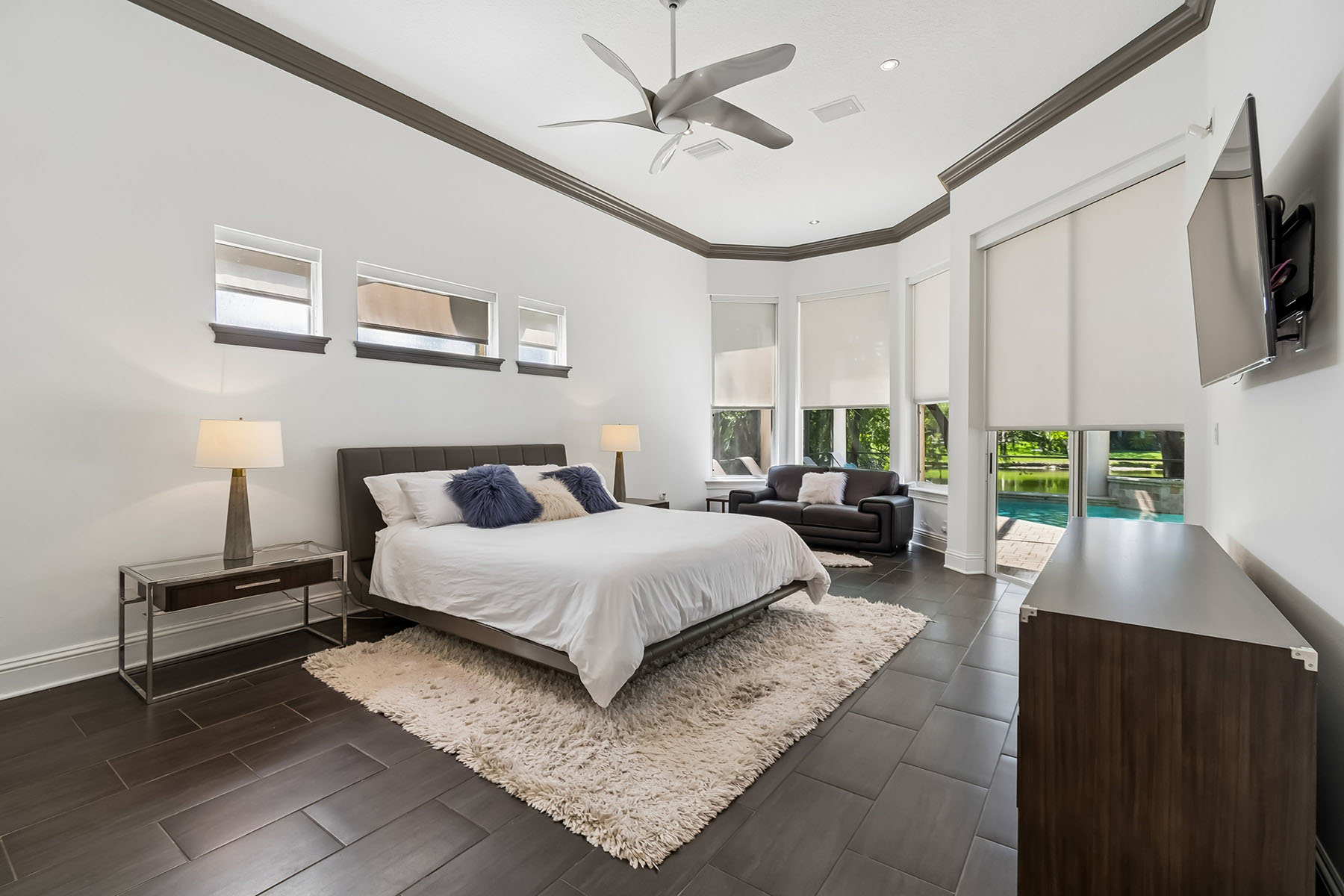 17008 Madres De Avila