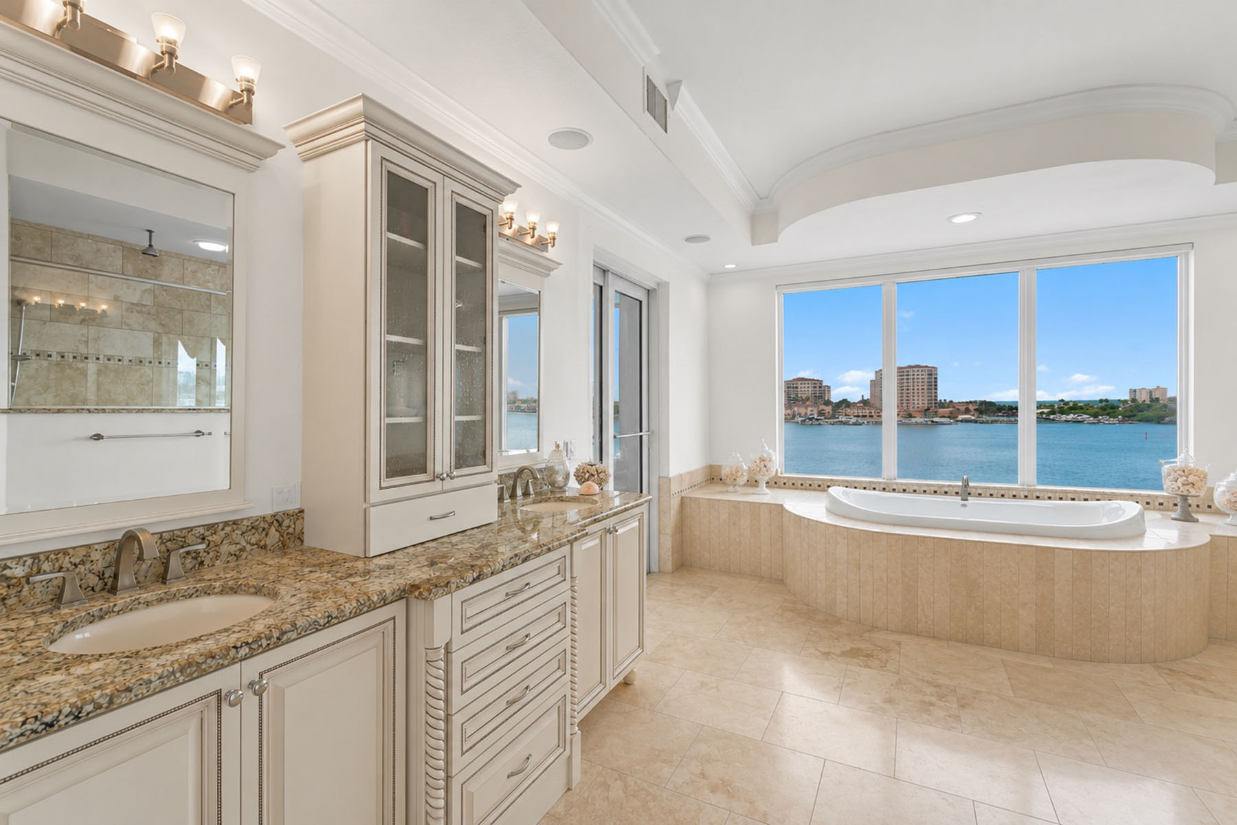 200 Skiff Point , 501