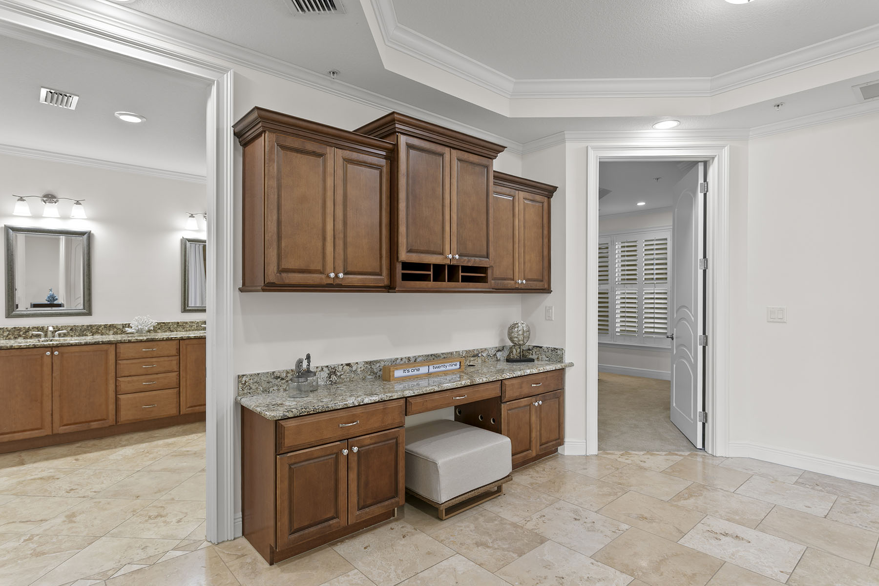 200 Skiff Point , 501